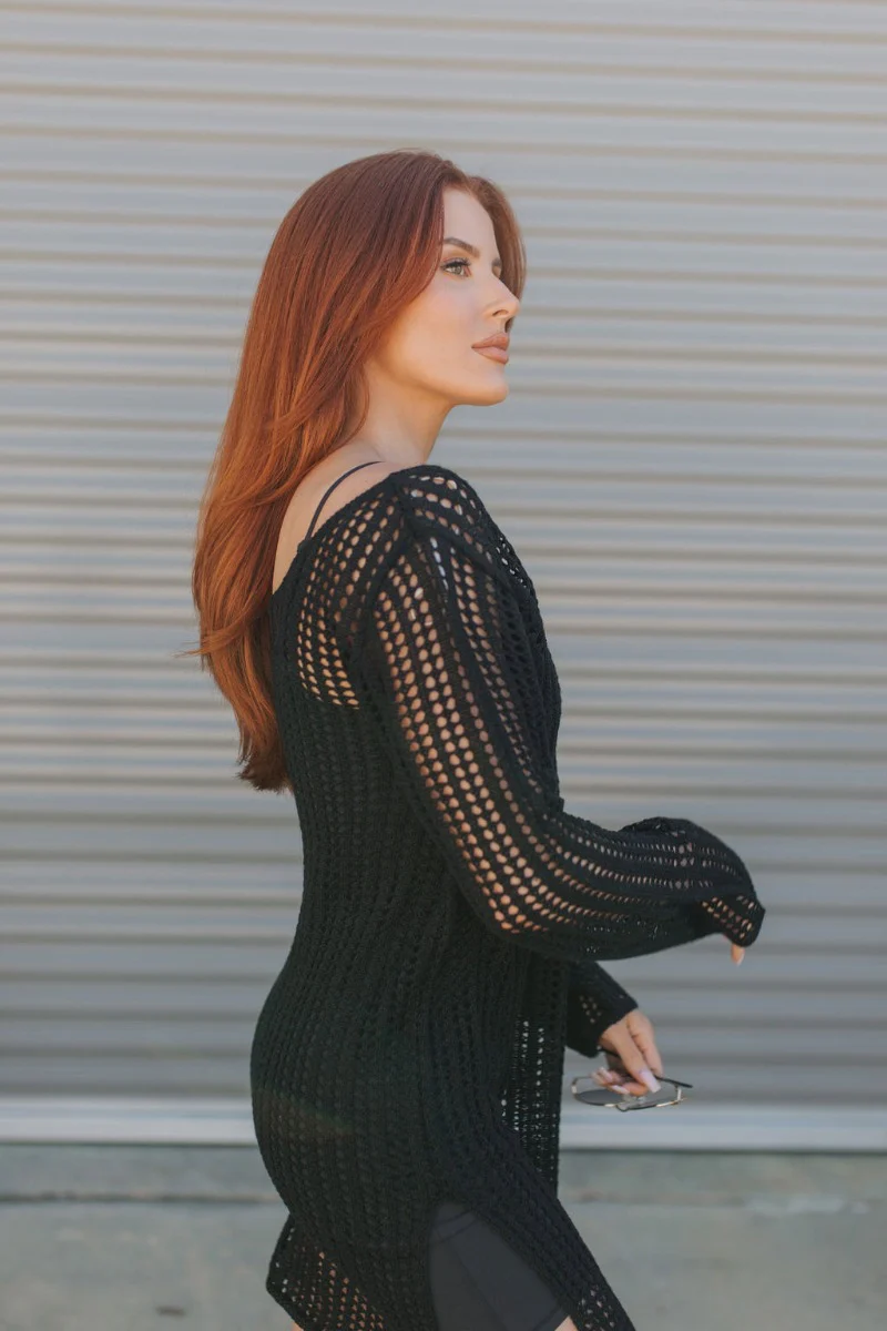 Coast to Coast Cover Up in Black - Image 4