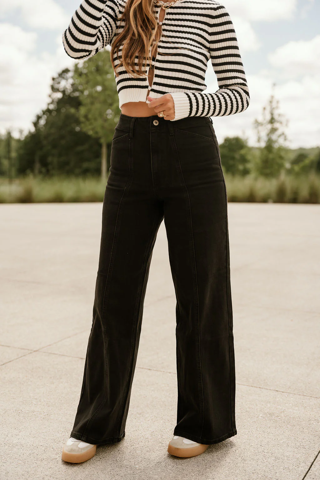 Mica: Colette Black Wide Leg Jeans - Image 5