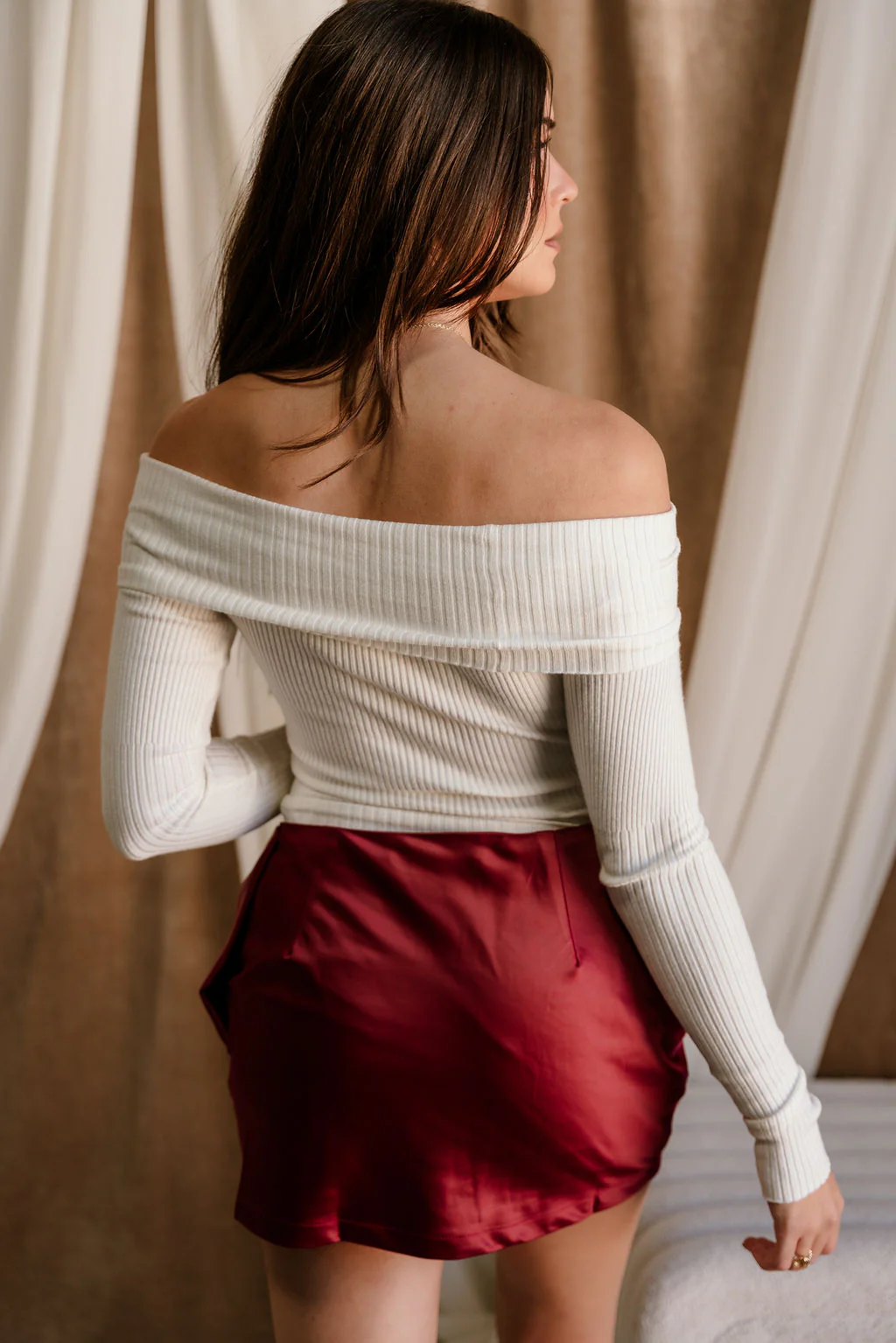 Cora Burgundy Satin Bow Mini Skirt - Image 4