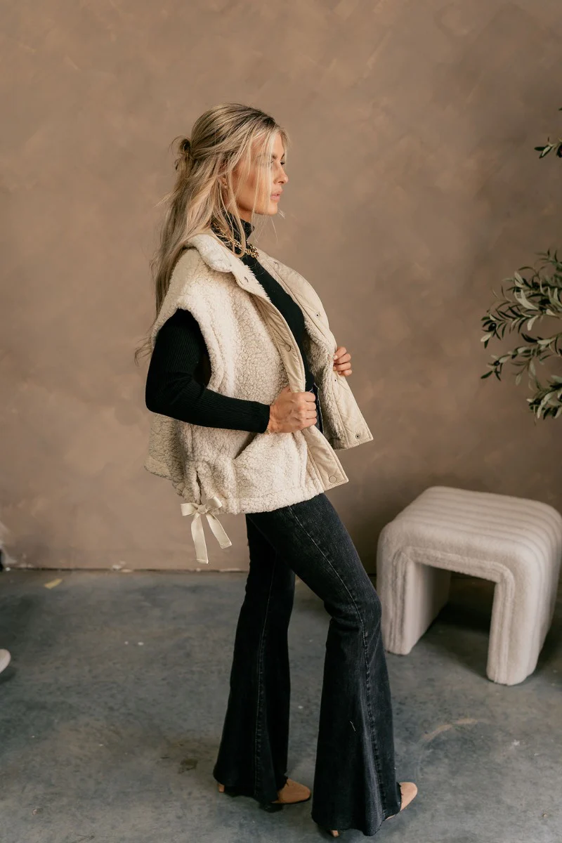 Courtney Cream Sherpa Vest - Image 4