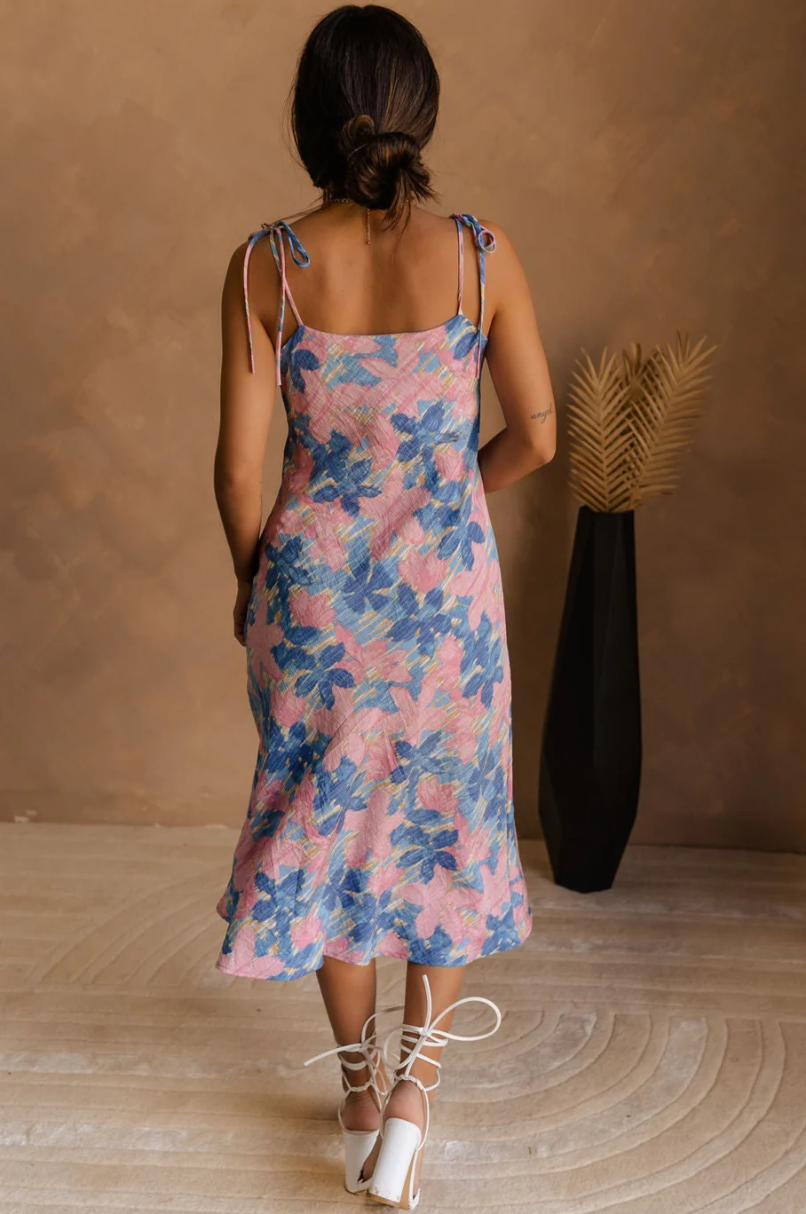 Madison Blue and Rose Pink Midi Dress - Image 9