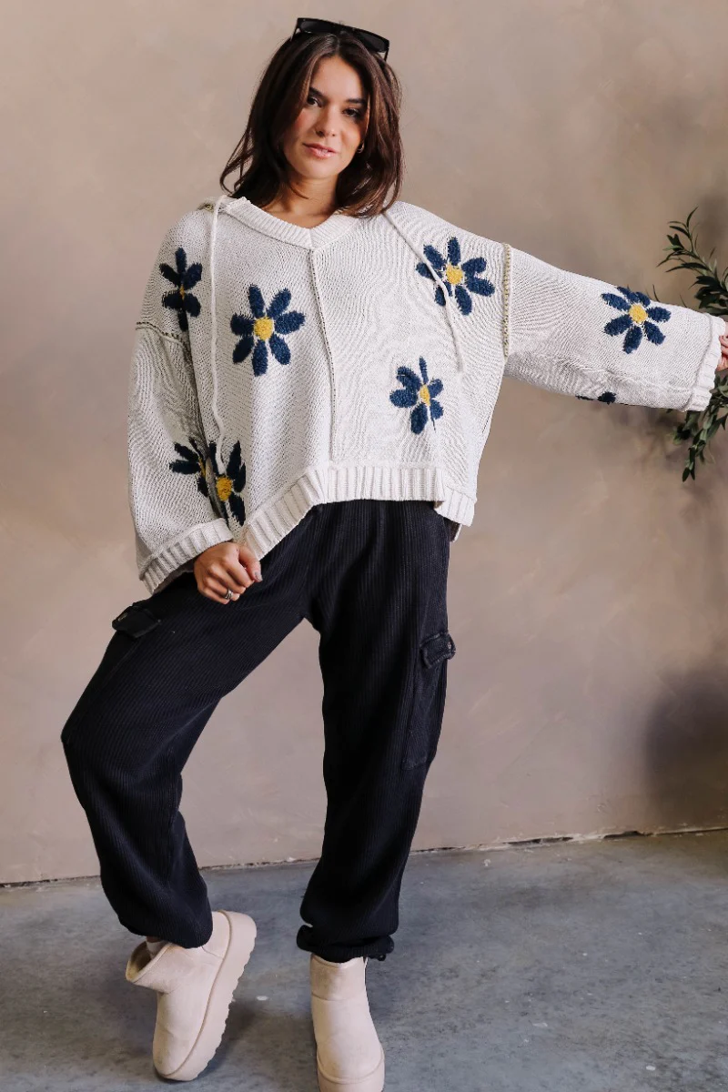 Daisy Floral Navy & Cream Long Sleeve Hoodie Sweater - Image 3