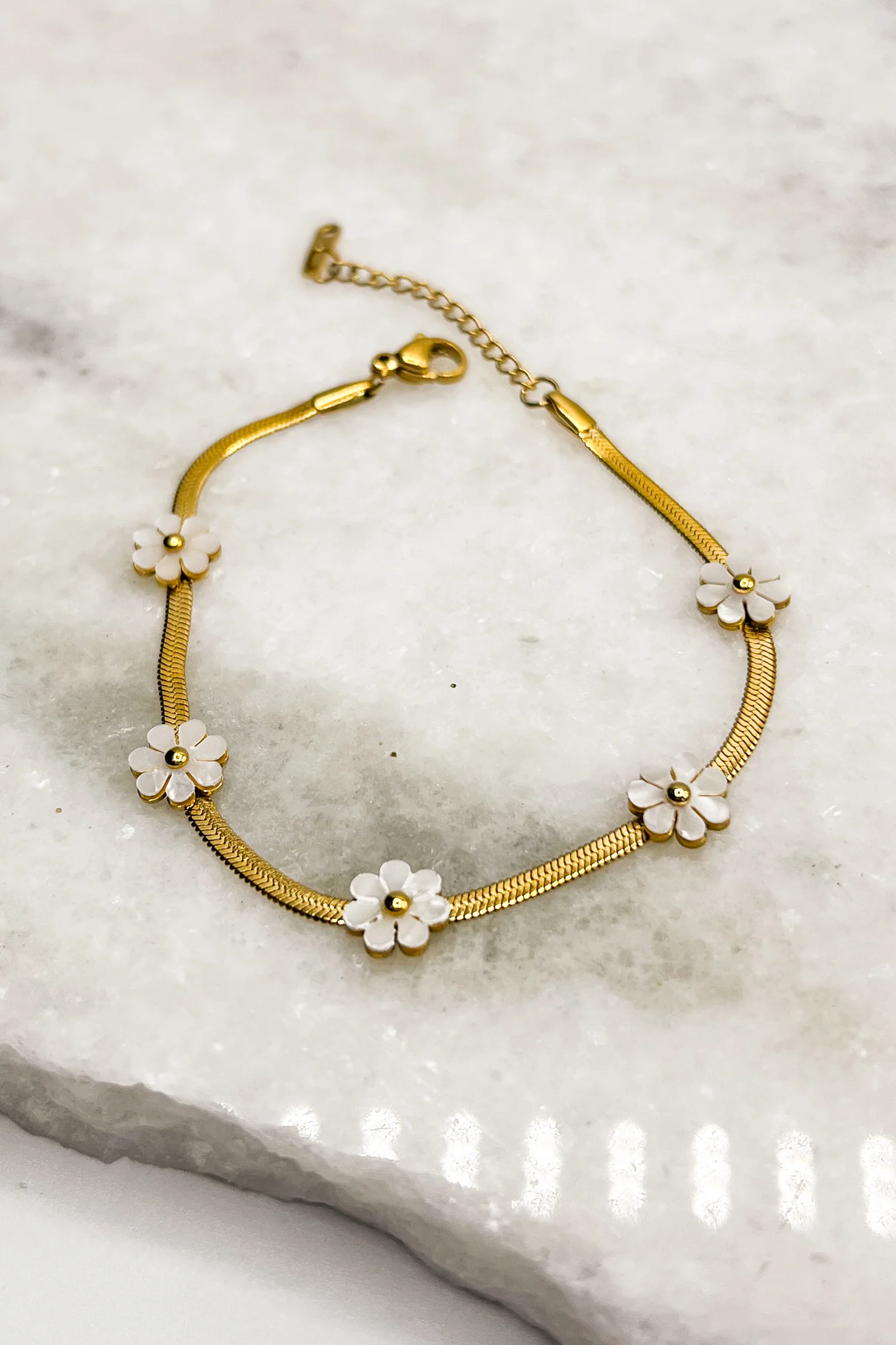 Daphne White & Gold Flower Bracelet - Image 2