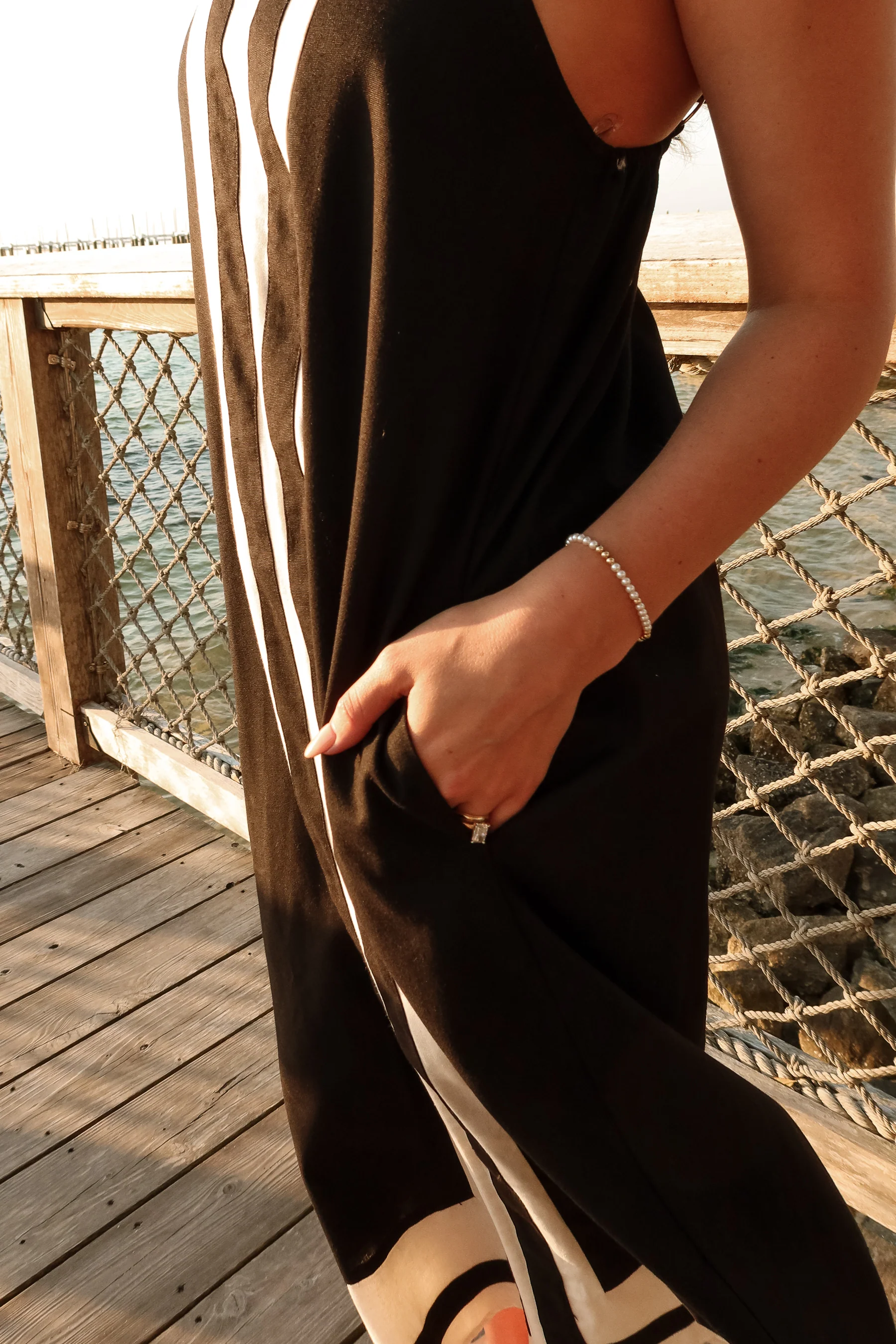 Dara Black & Cream Stripe Midi Dress - Image 4