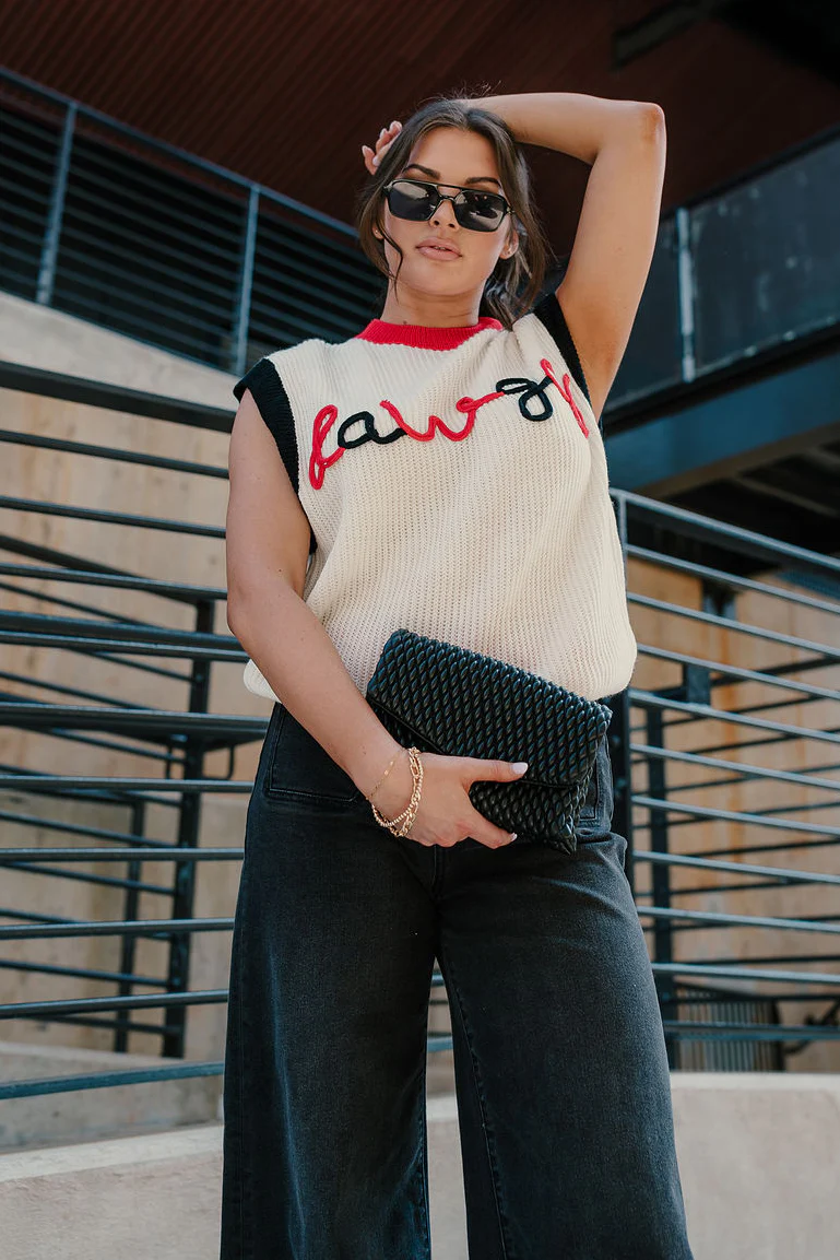 Dawgs Red & Black Sleeveless Sweater - Image 7