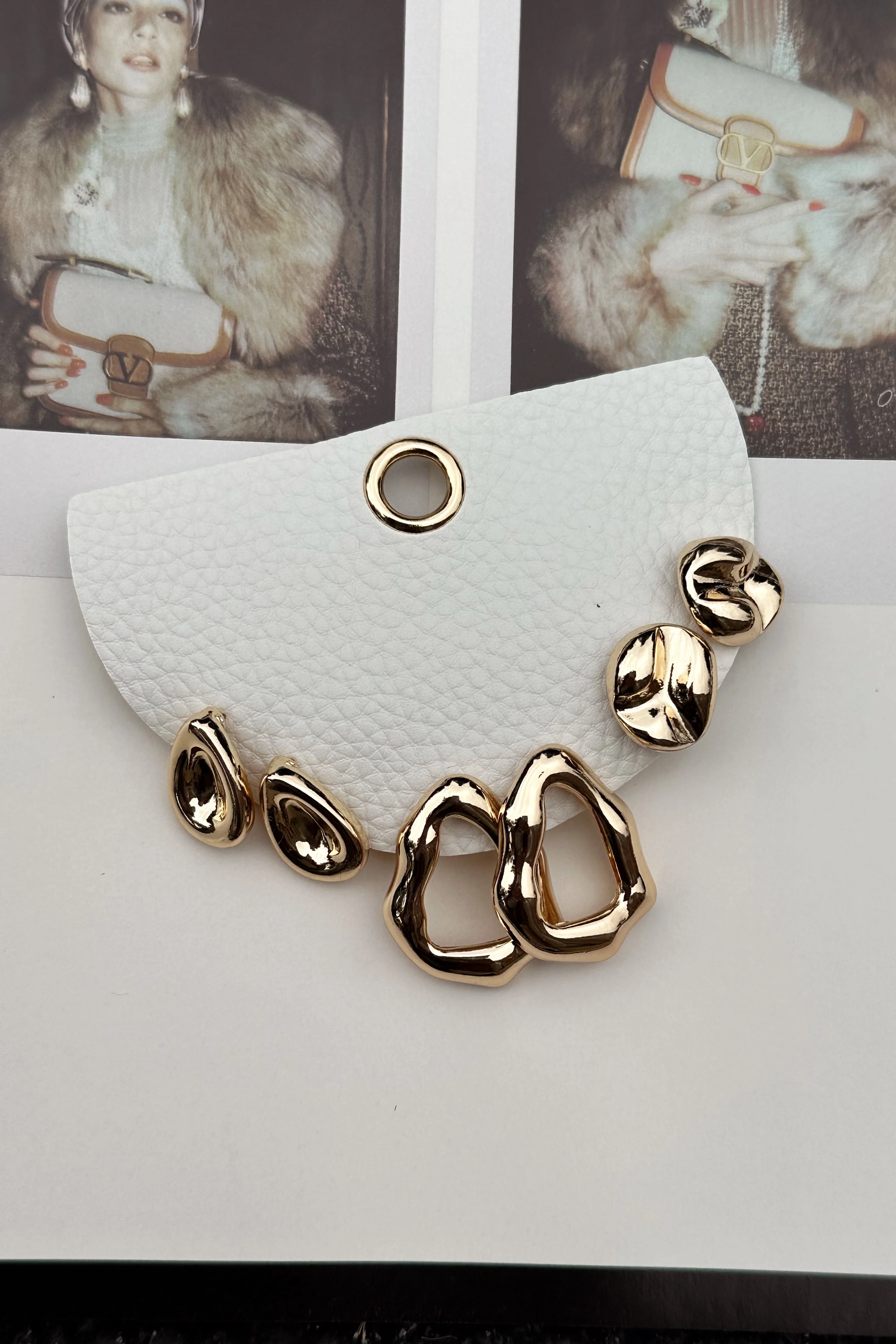 Delaney Gold Hammered Earring Set - Image 2