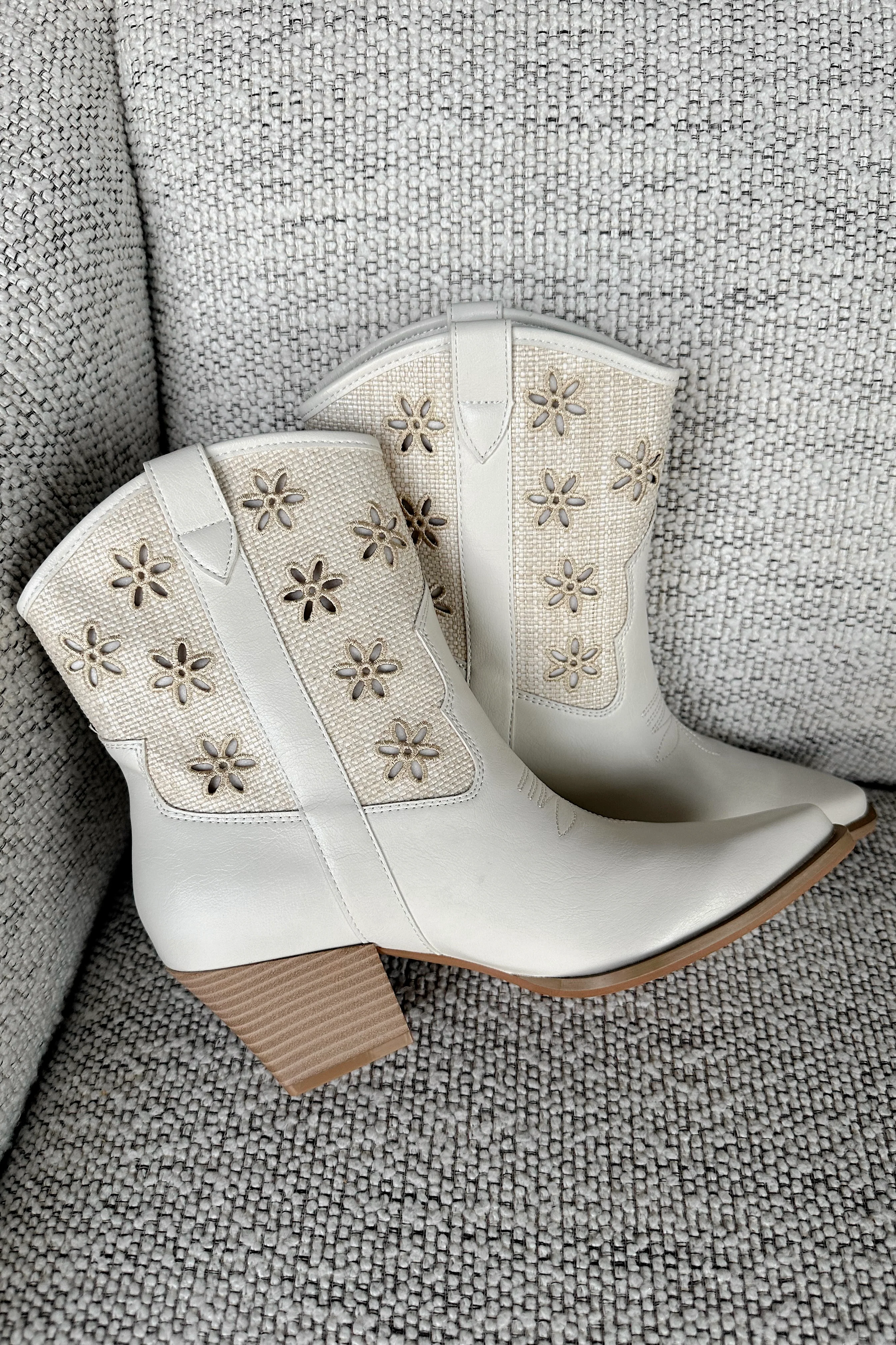 Della Ivory Eyelet Floral Bootie