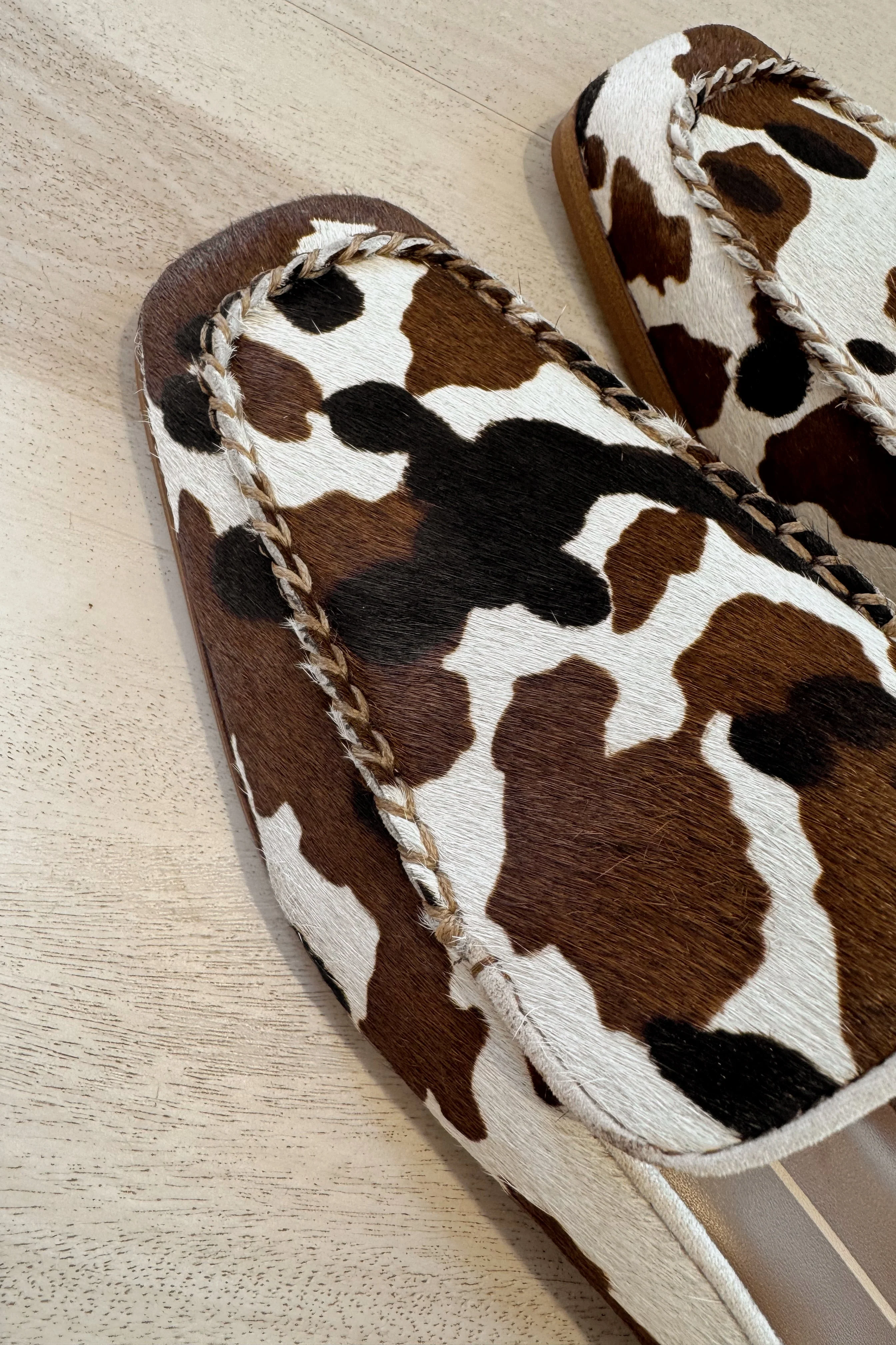 Dolce Vita Bradly Cocoa Taurus Calf Hair Flats - Image 11