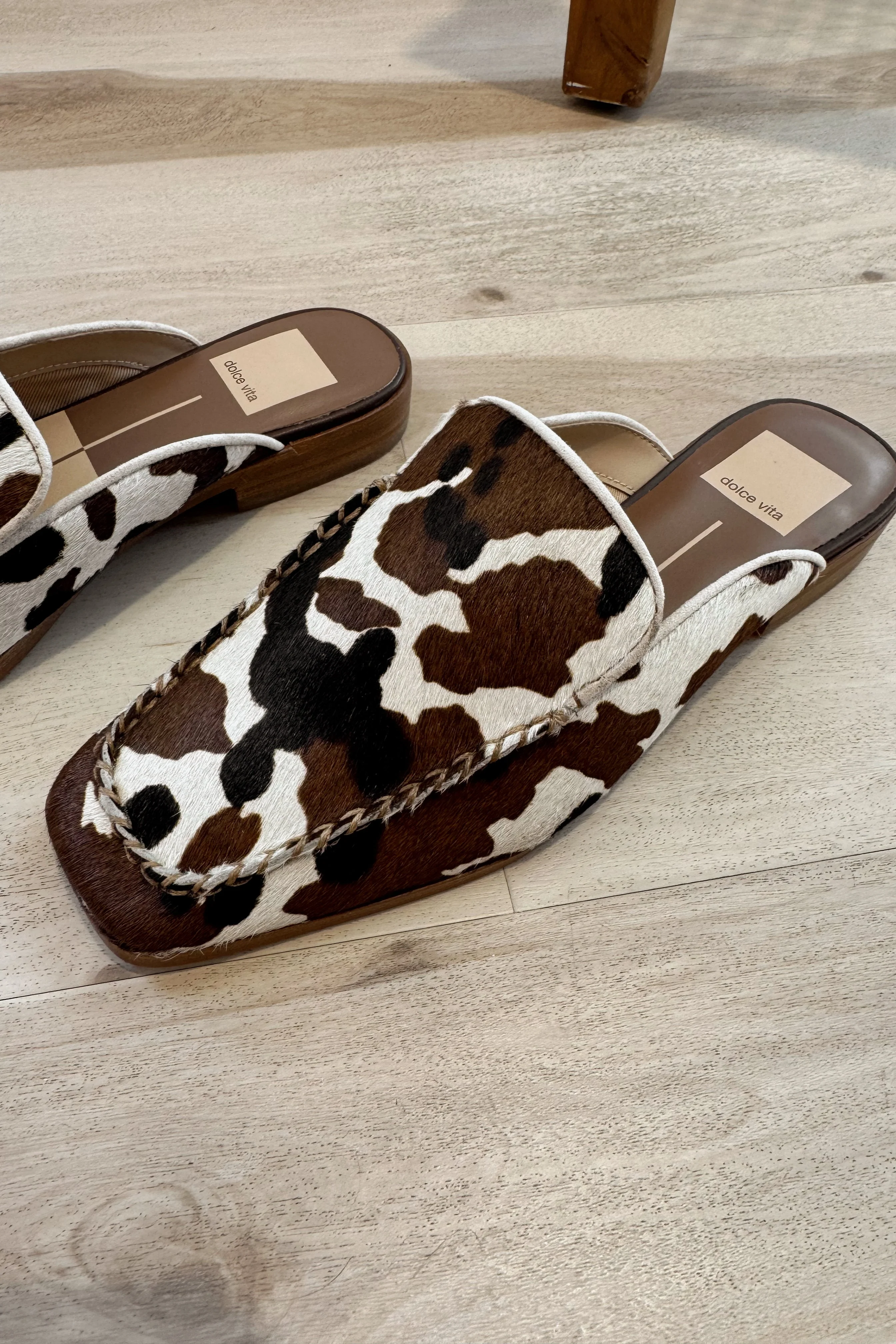 Dolce Vita Bradly Cocoa Taurus Calf Hair Flats - Image 7