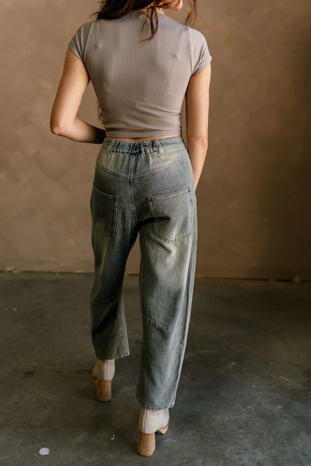 Emilia Sand Wash Barrel Jeans - Image 5
