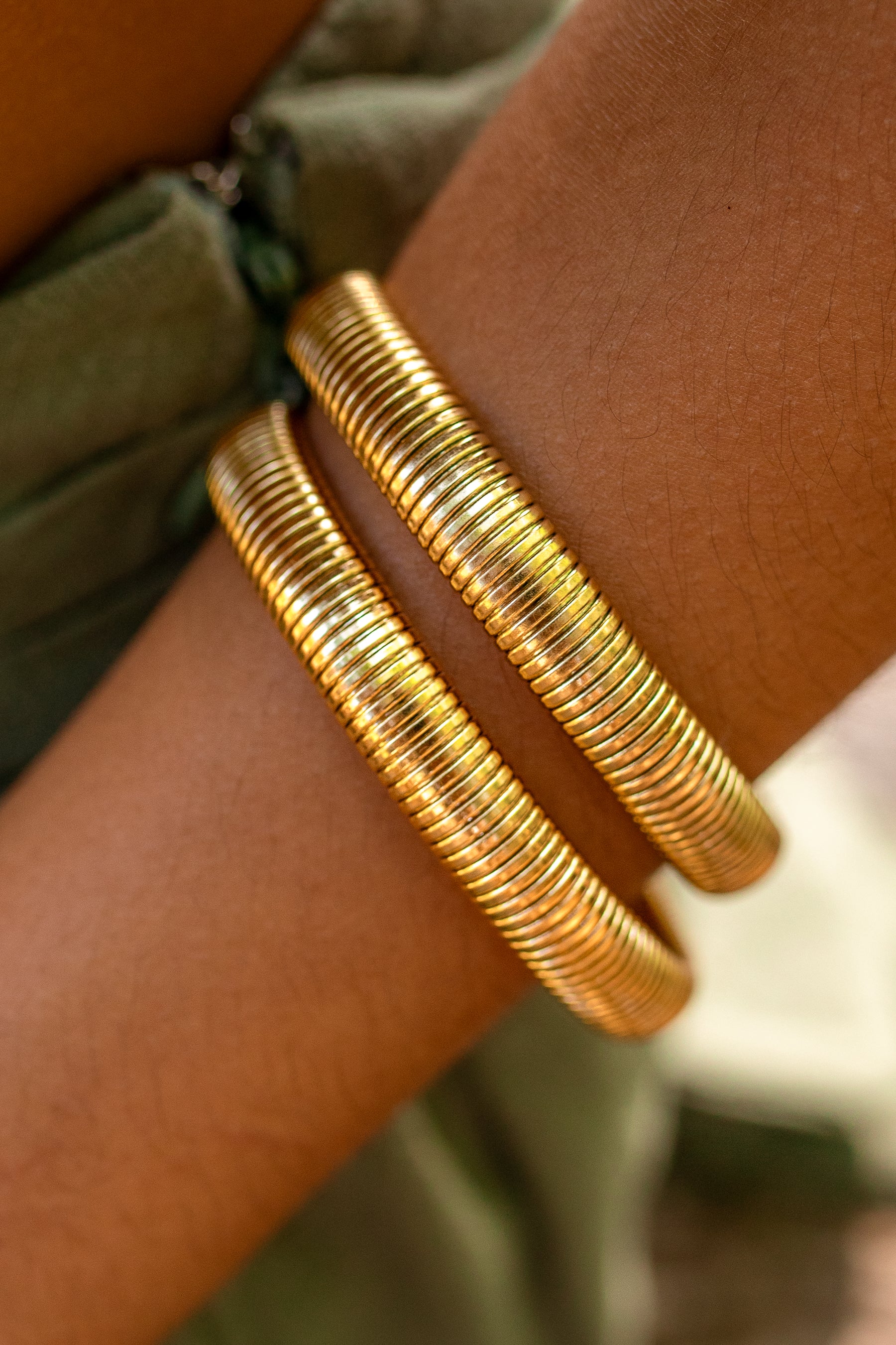 ALCO Earthbound Gold Ribbed Bangle - Image 2