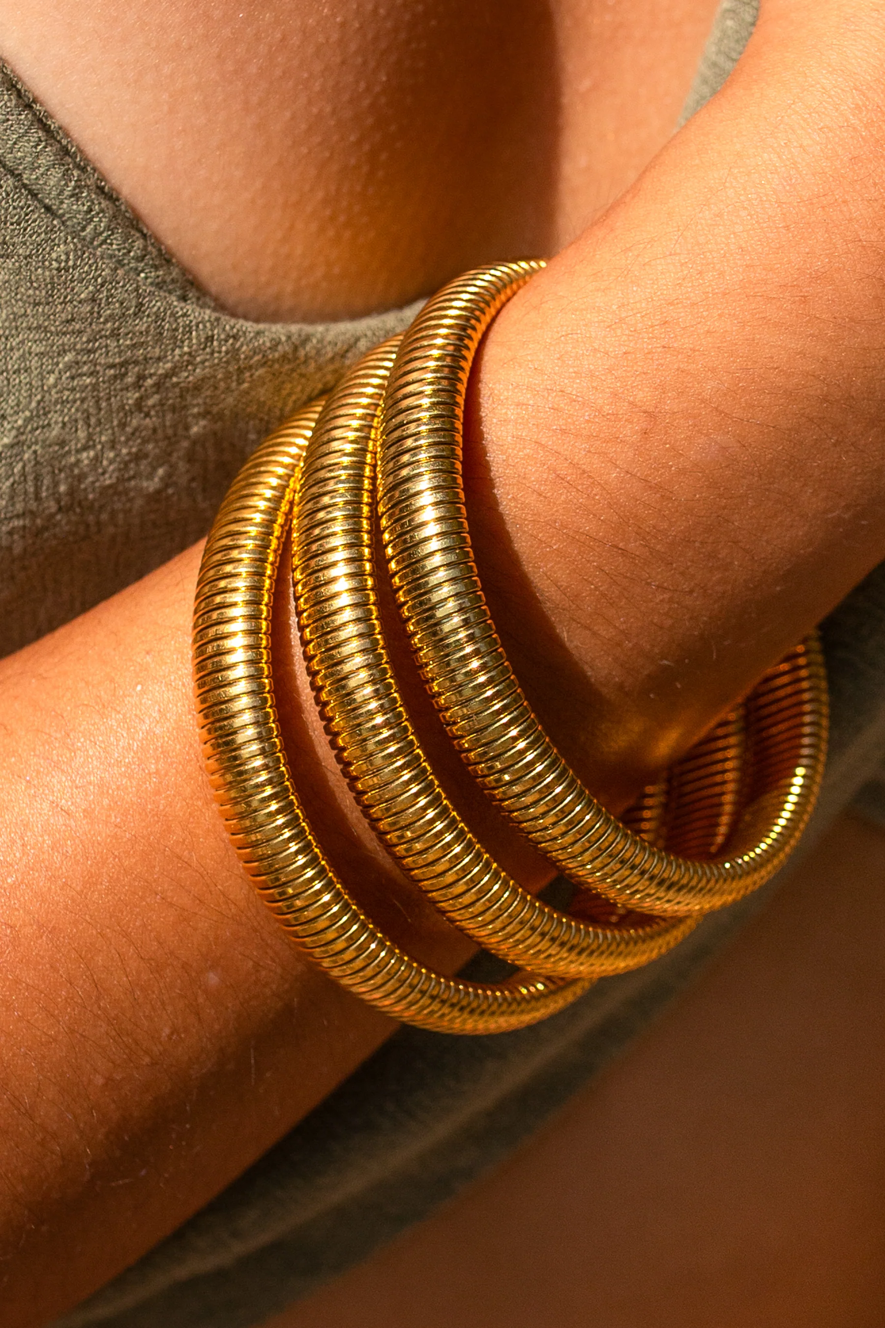 ALCO Earthbound Gold Ribbed Bangle - Image 3