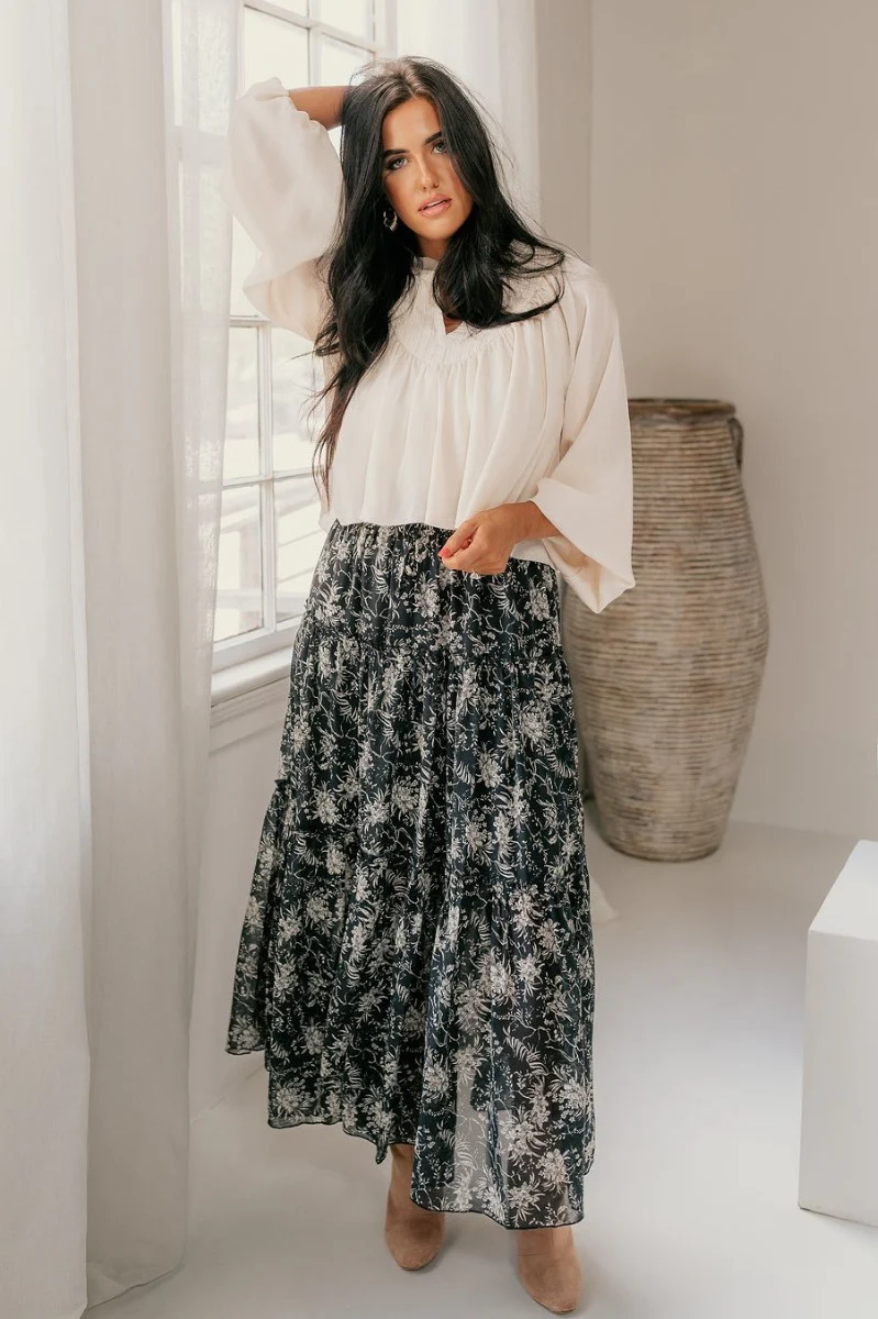 Eleanor Charcoal & White Floral Maxi Skirt - Image 8