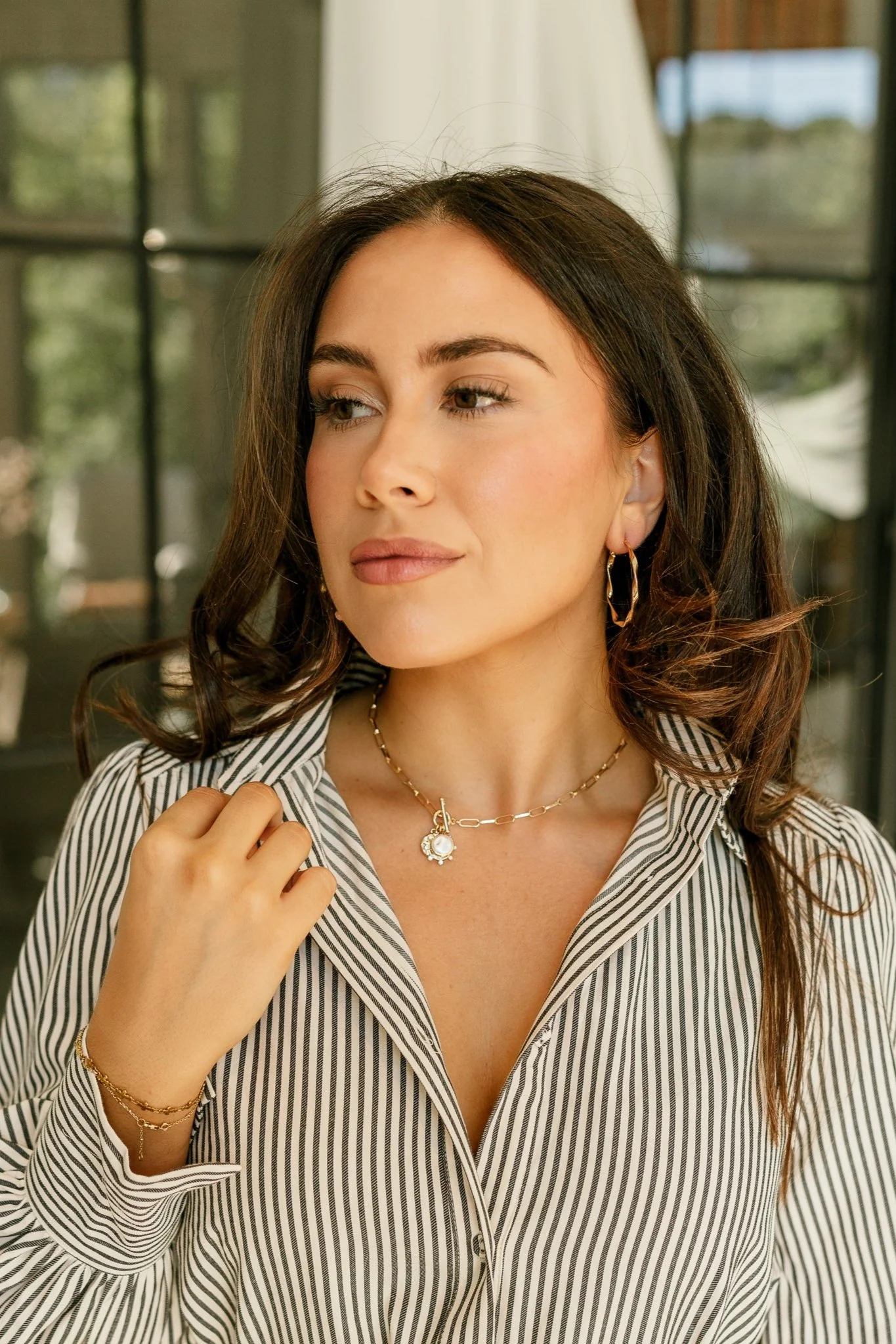 Elizabeth Pearl & Gold Coin Chain Necklace