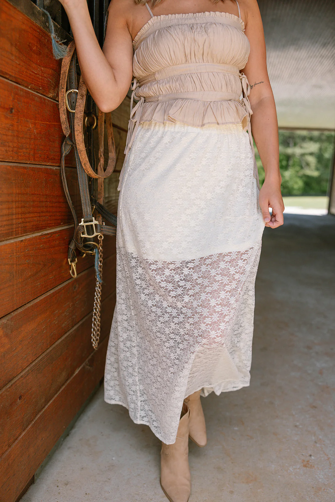 Ellie Cream Lace Midi Skirt - Image 3