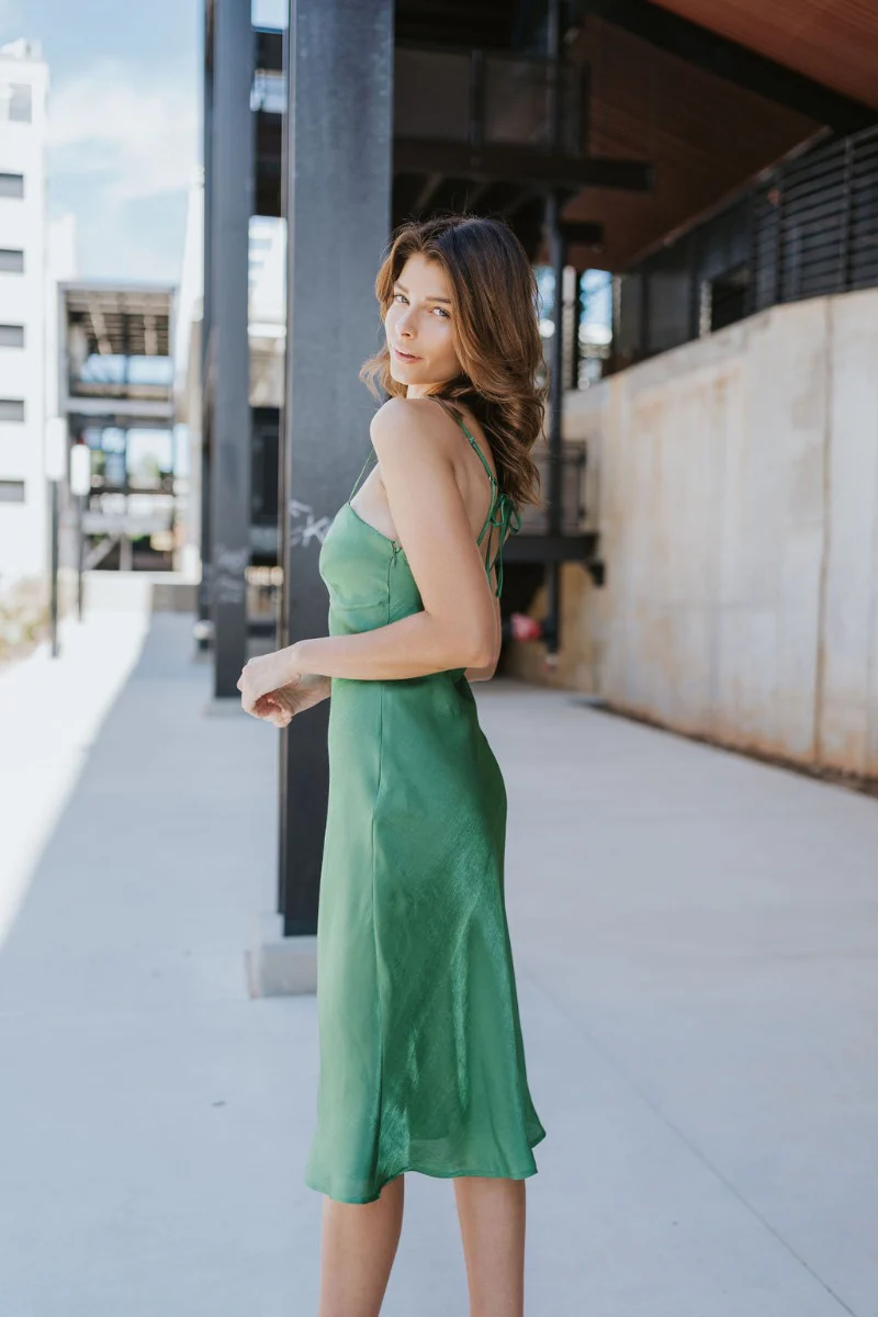 Emerald Dreams Midi Dress - Image 3