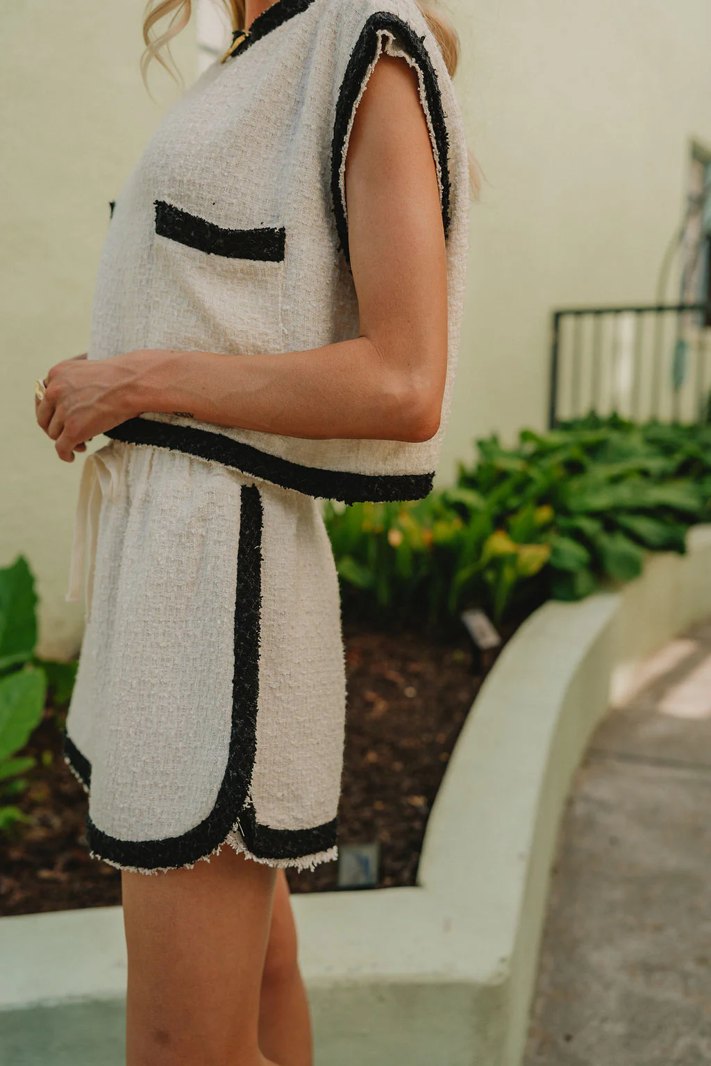 Emery Cream & Black Shorts - Image 3