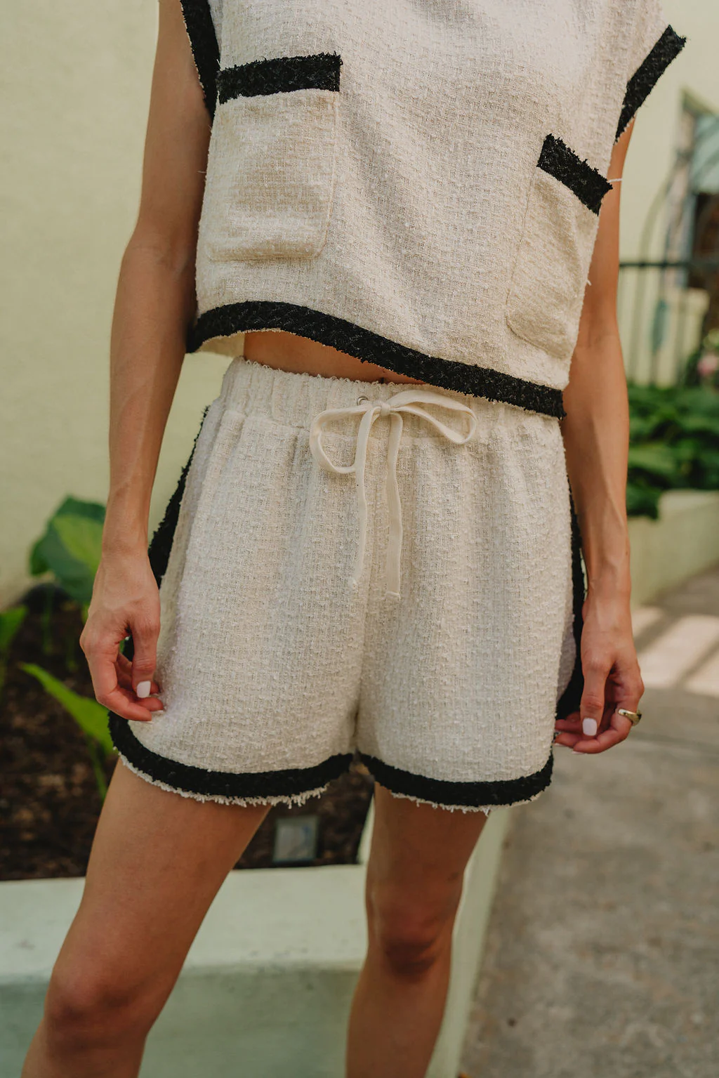 Emery Cream & Black Shorts - Image 7