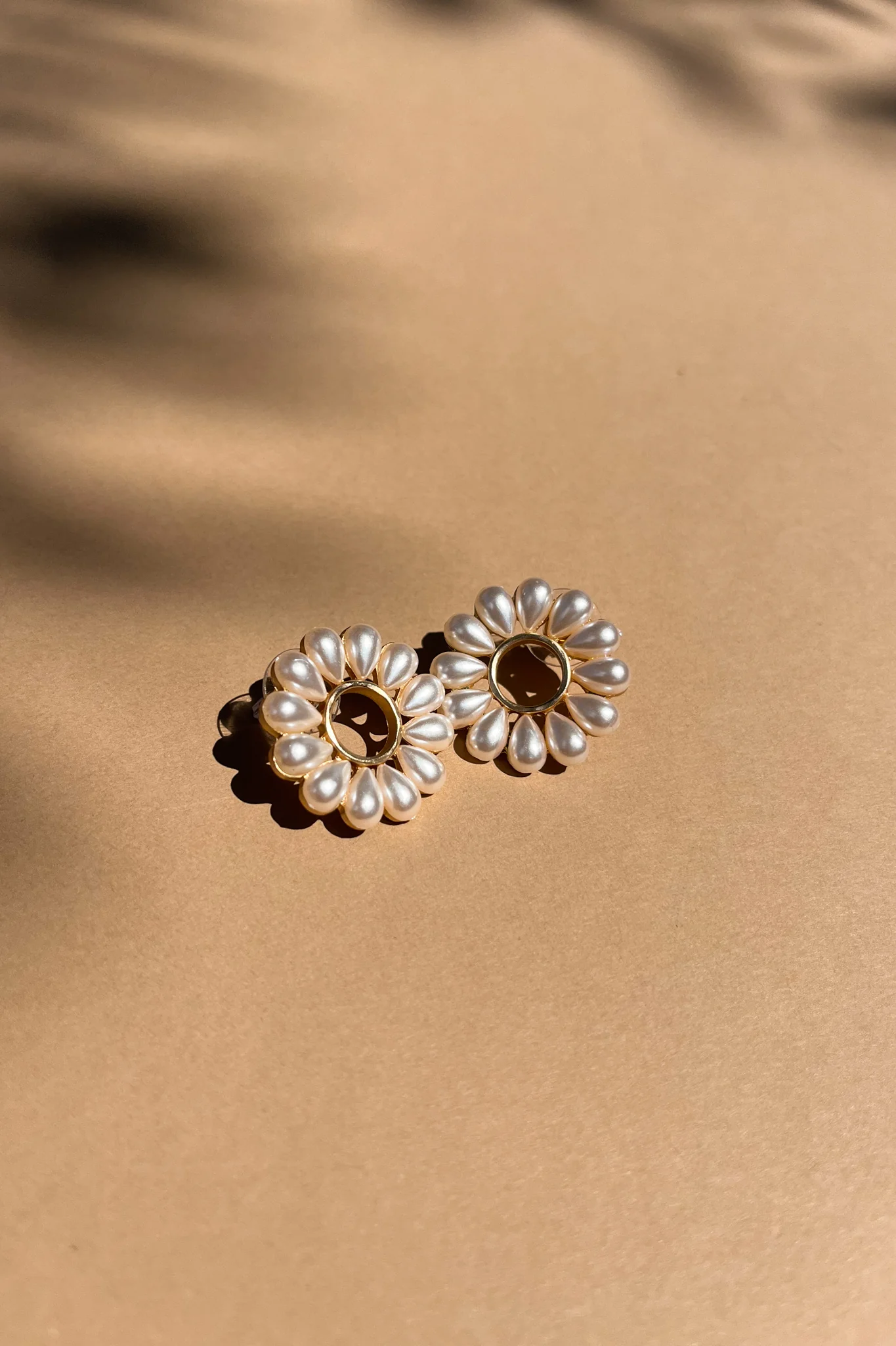 Emilia Pearl & Gold Flower Stud Earring - Image 3