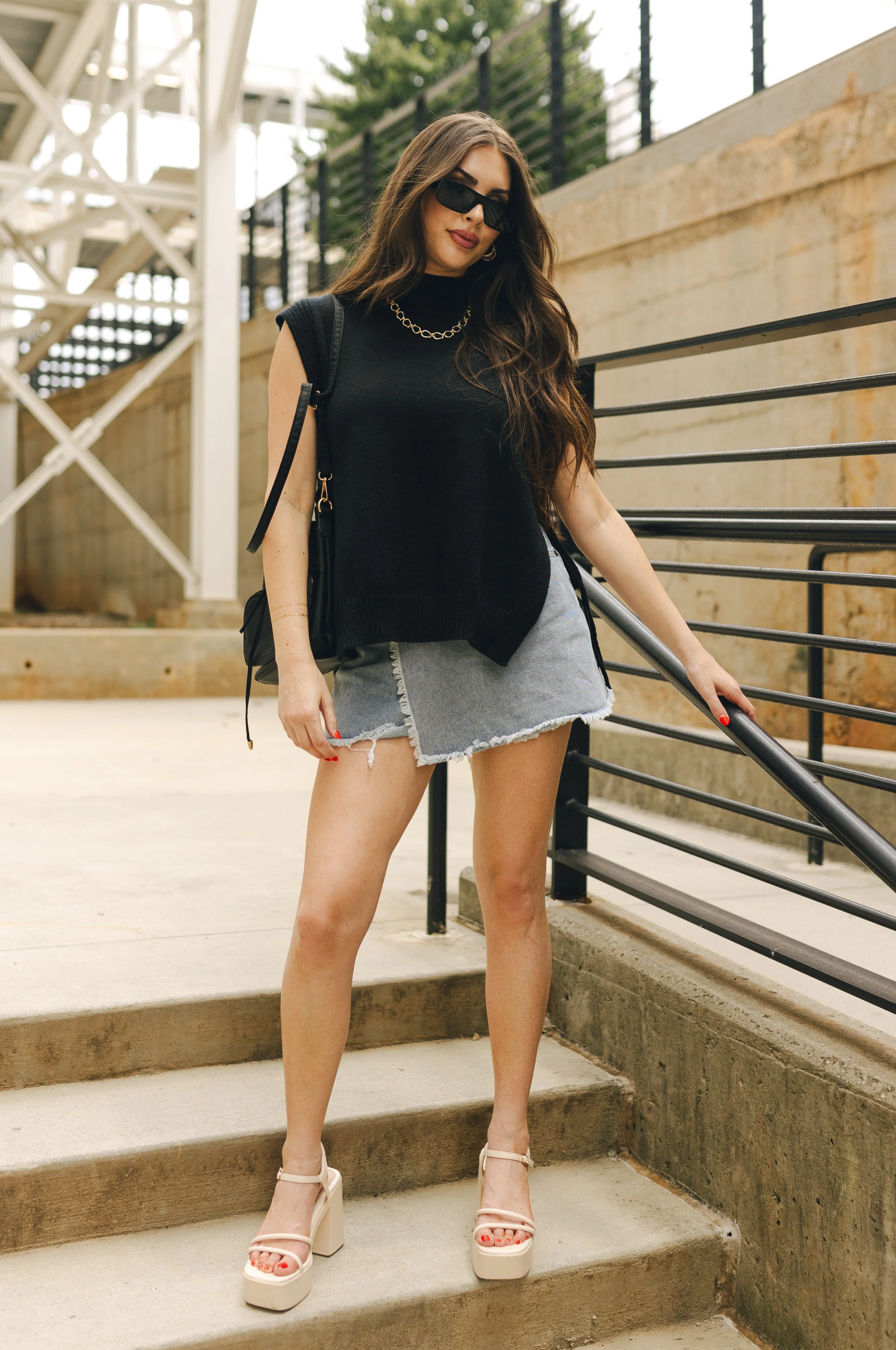 Evelynn Sleeveless Black Sweater - Image 3
