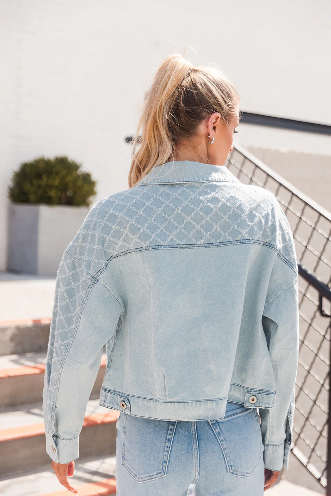 Everleigh Light Wash Denim Jacket - Image 5