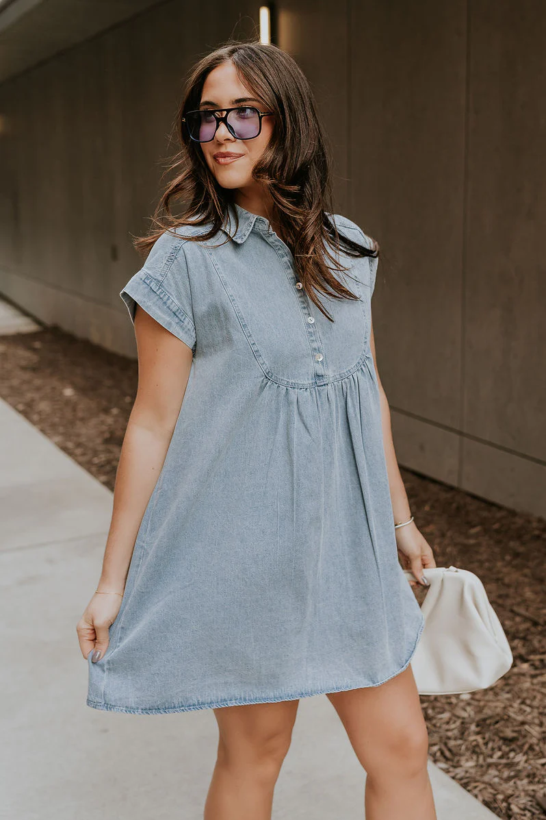Everly Denim Short Sleeve Buttoned Dress