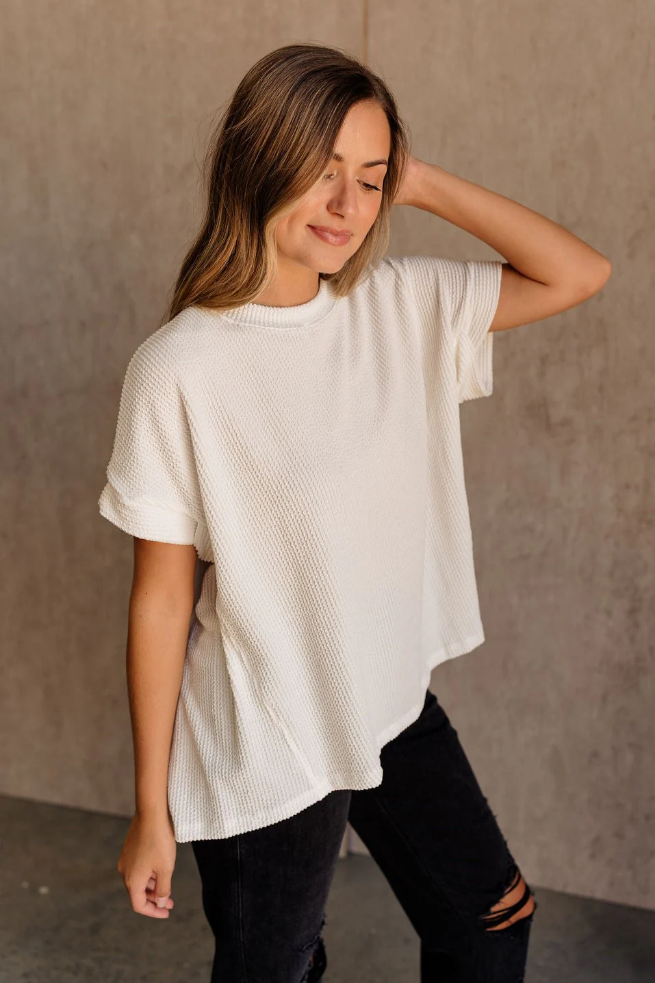 Everly Off White Ribbed Short Sleeve Top - Image 2