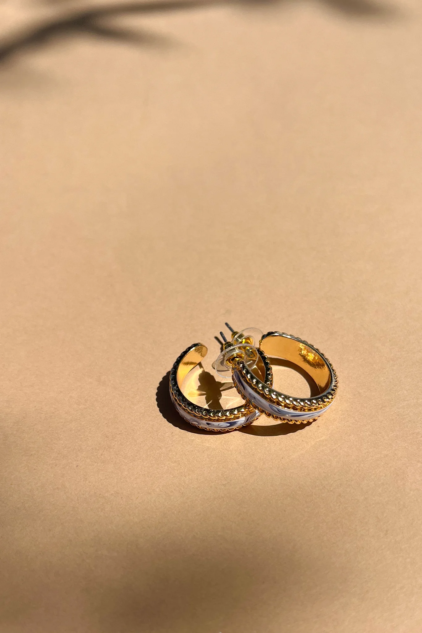 Everly White & Blue Swirl Gold Hoop Earring - Image 3