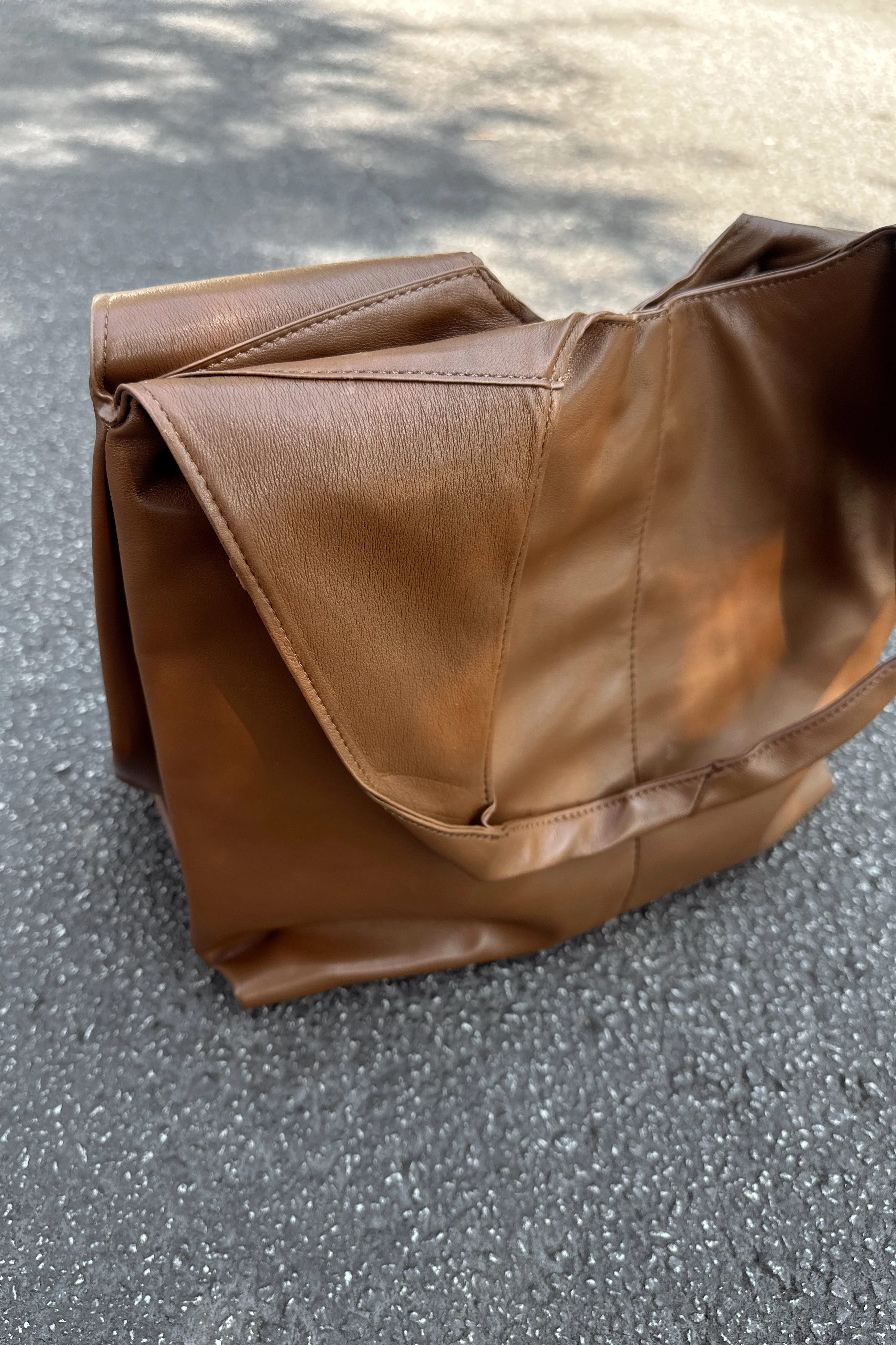 Faye Brown Faux Leather Tote Purse - Image 3