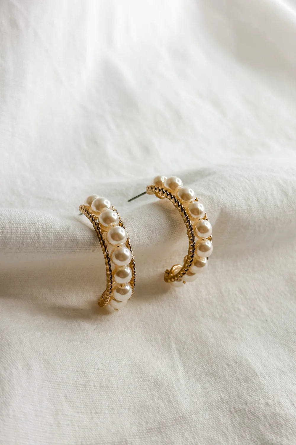 Elisa Gold Rope & Pearl Hoop Earring - Image 2