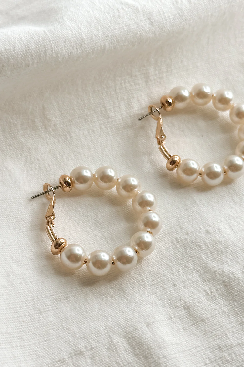 Irene Gold & Pearl Closed Hoop Earring