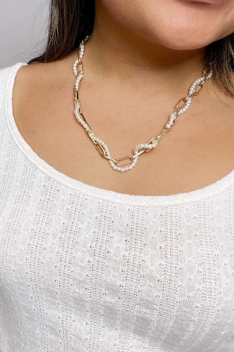 Feel The Love Pearl Necklace
