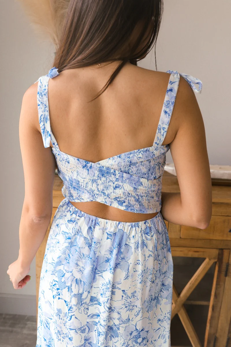 Floral Essence Maxi Dress - Image 6