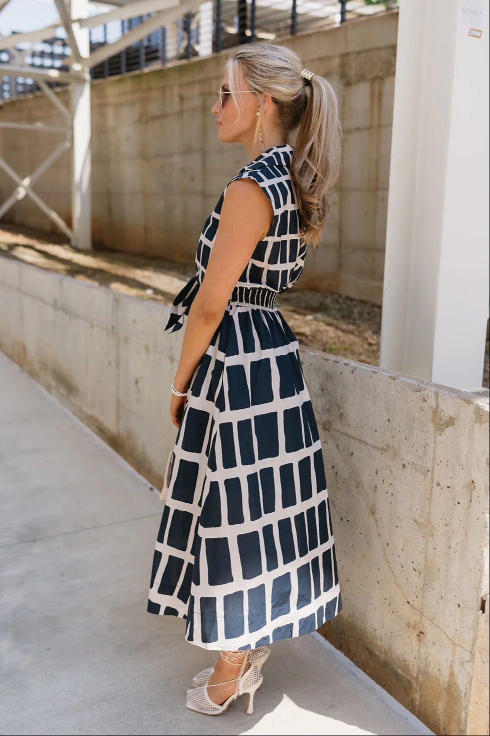 Gabriella Navy & Cream Front Tie Midi Dress - Image 5