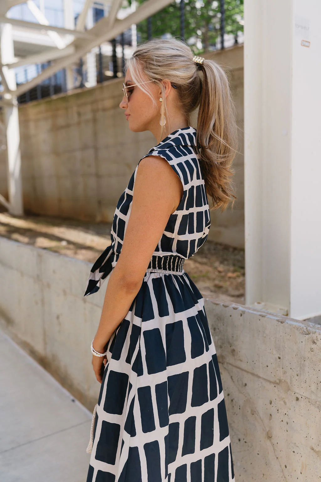 Gabriella Navy & Cream Front Tie Midi Dress - Image 6
