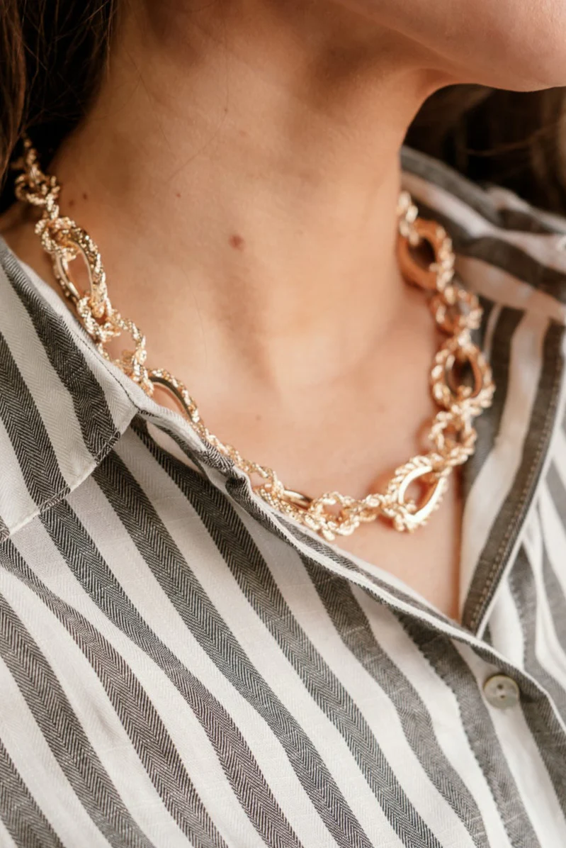 Genevieve Gold Roped Chain Necklace - Image 2