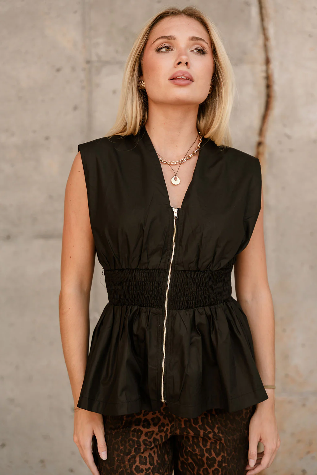 Gia Black & Gold Zip-Up Flare Tank - Image 3