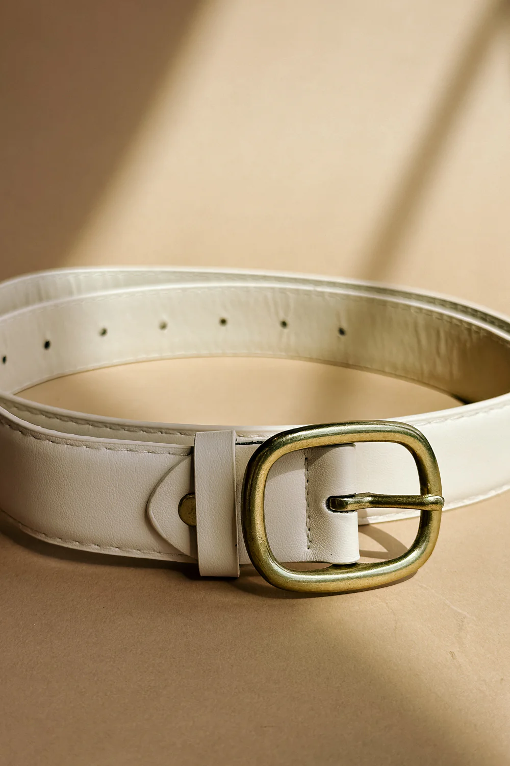 Gianna White & Brushed Gold Buckle Belt - Image 2
