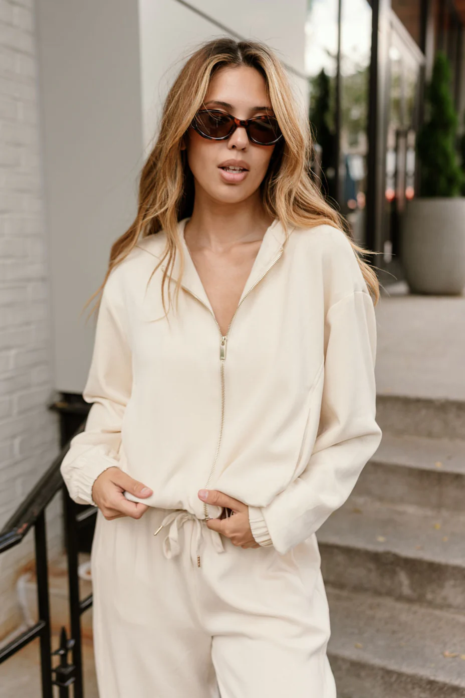 Gigi Cream Zip-Front Cropped Bubble Hoodie
