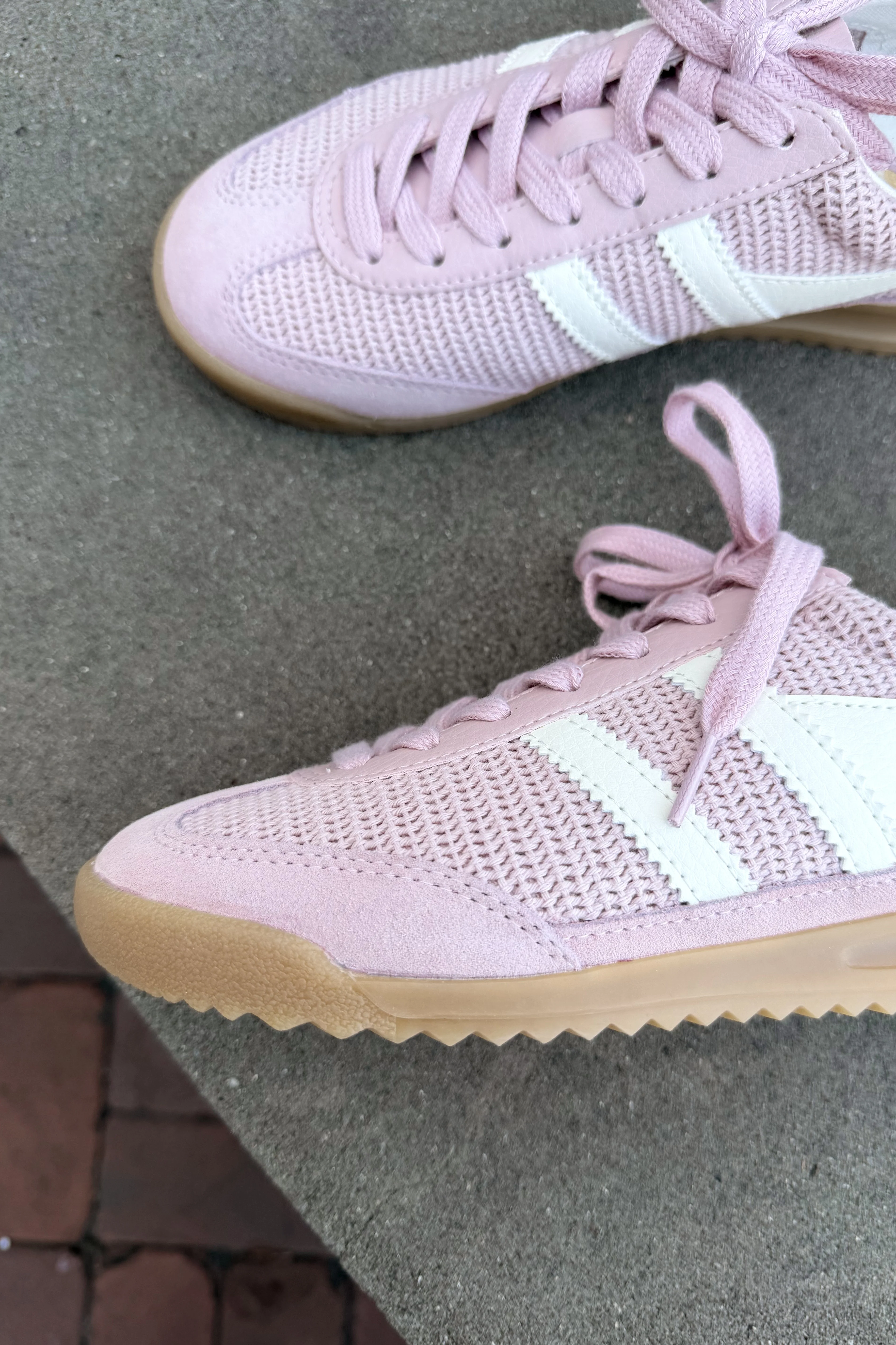 Gola Tornado Zephyr Chalk Pink & Off White Sneaker - Image 2