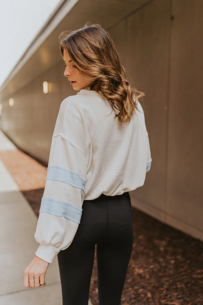 Good Vibes Sweatshirt - Image 4