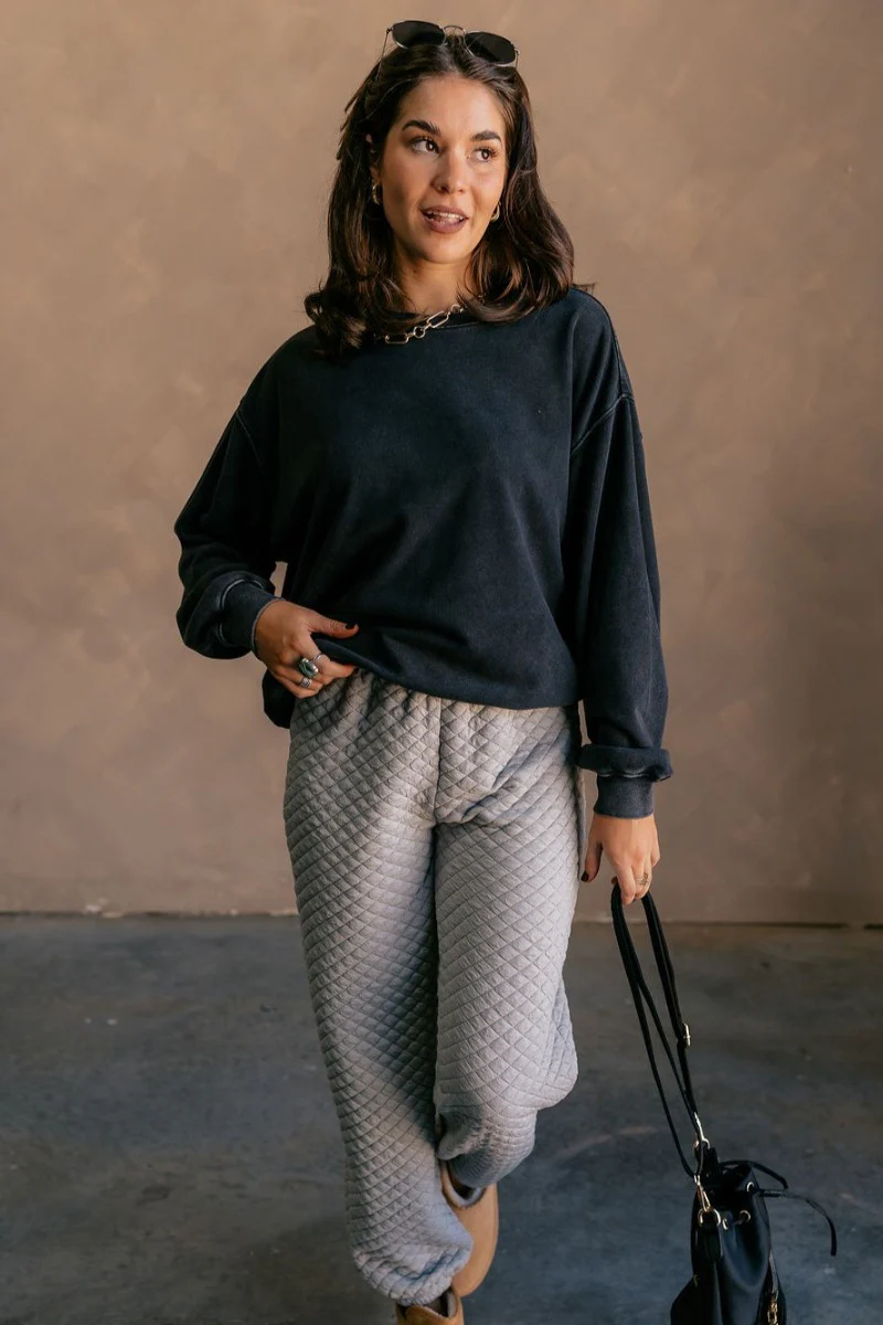 Hannah Black Crew Neck Sweatshirt