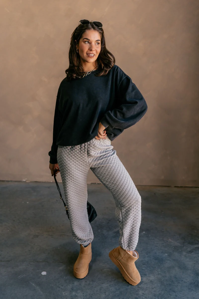 Hannah Black Crew Neck Sweatshirt - Image 10