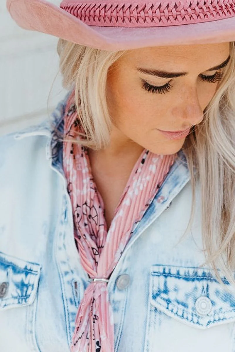 Happy and Free Scarf in Pink
