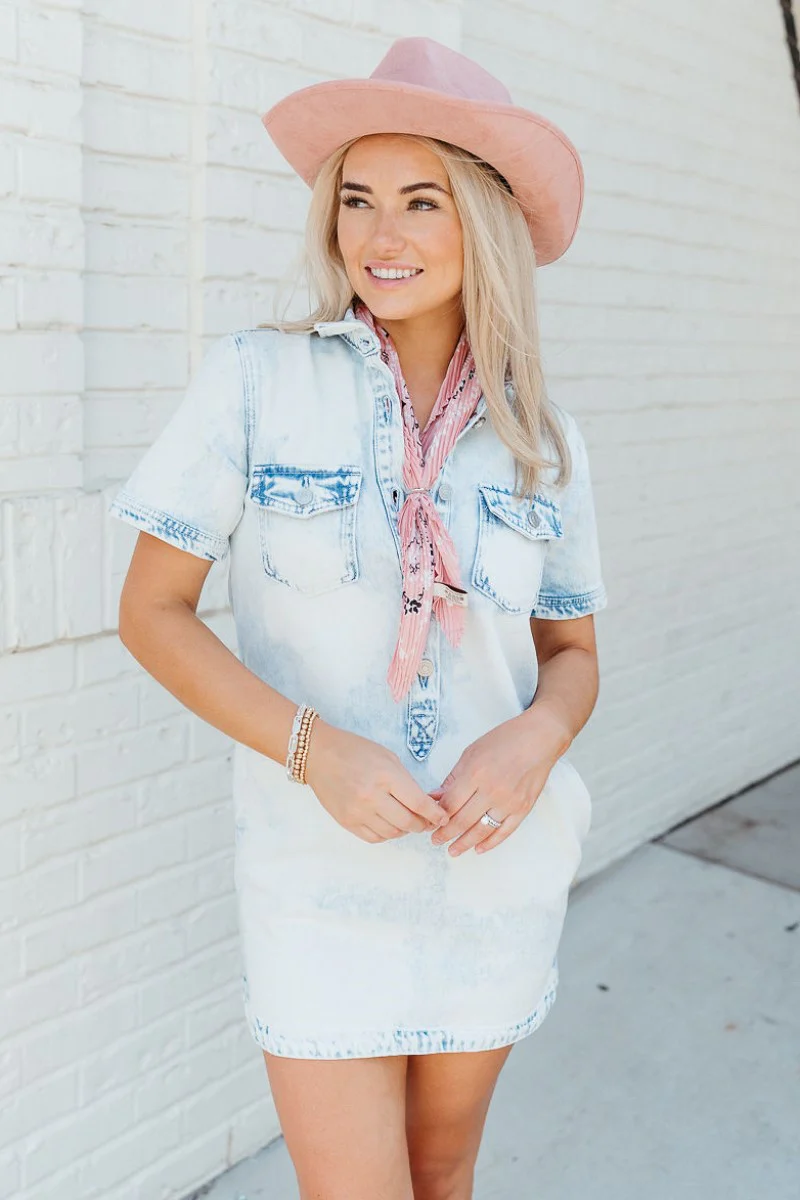 Happy and Free Scarf in Pink - Image 2