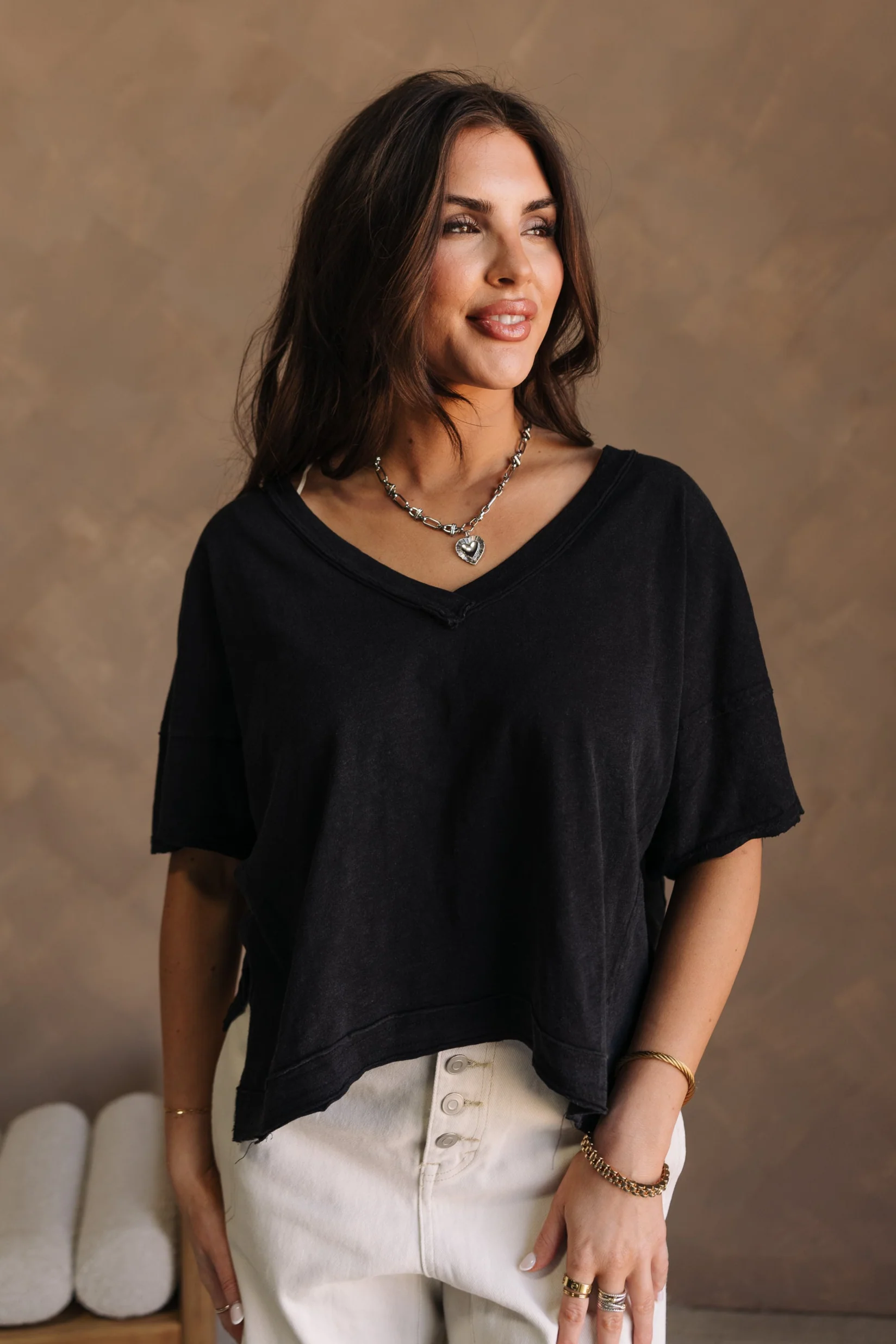 Harlow Black V-Neckline Short Sleeve Top - Image 7