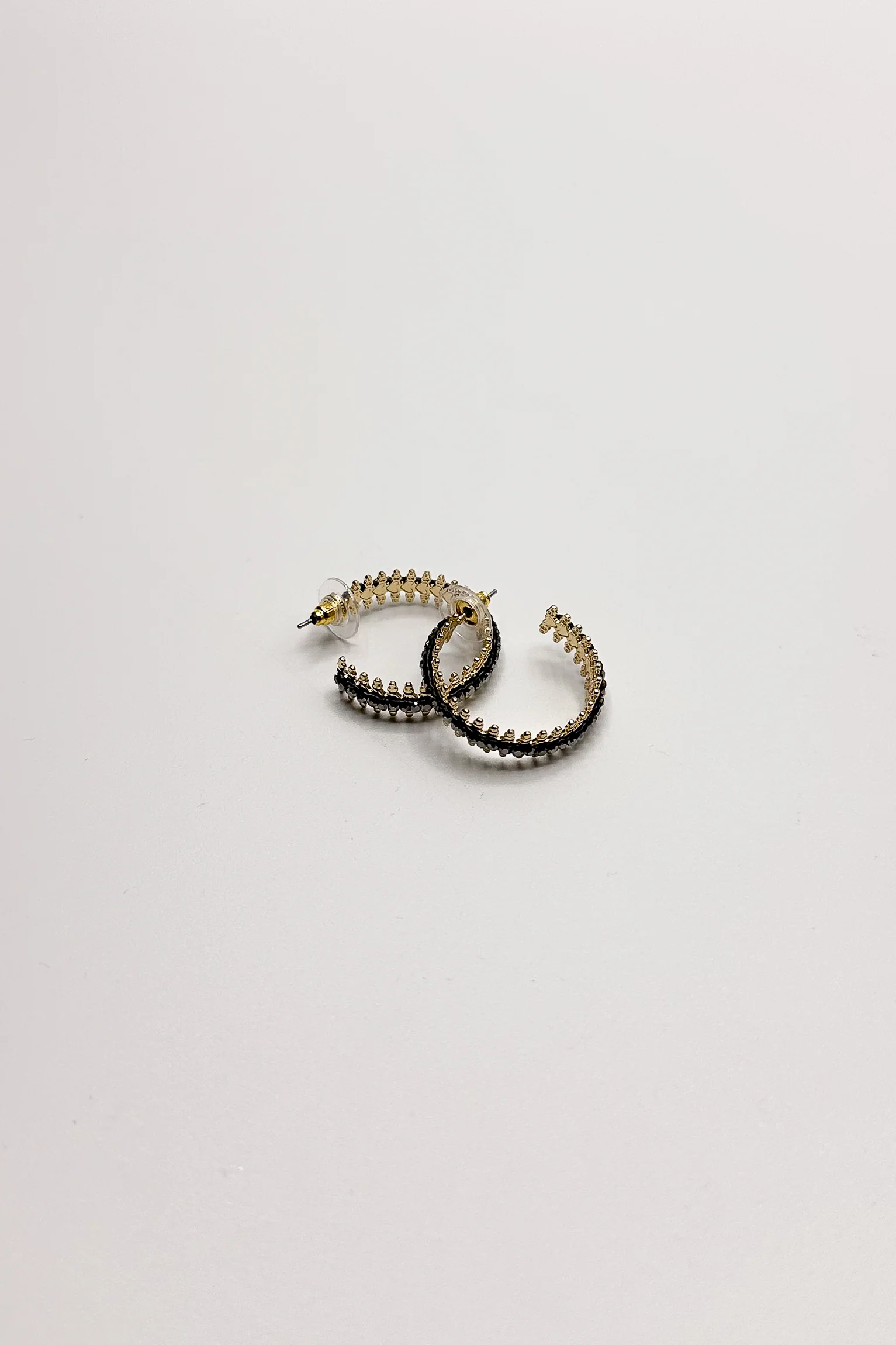 Harmony Gold & Charcoal Beaded Hoop Earring - Image 4
