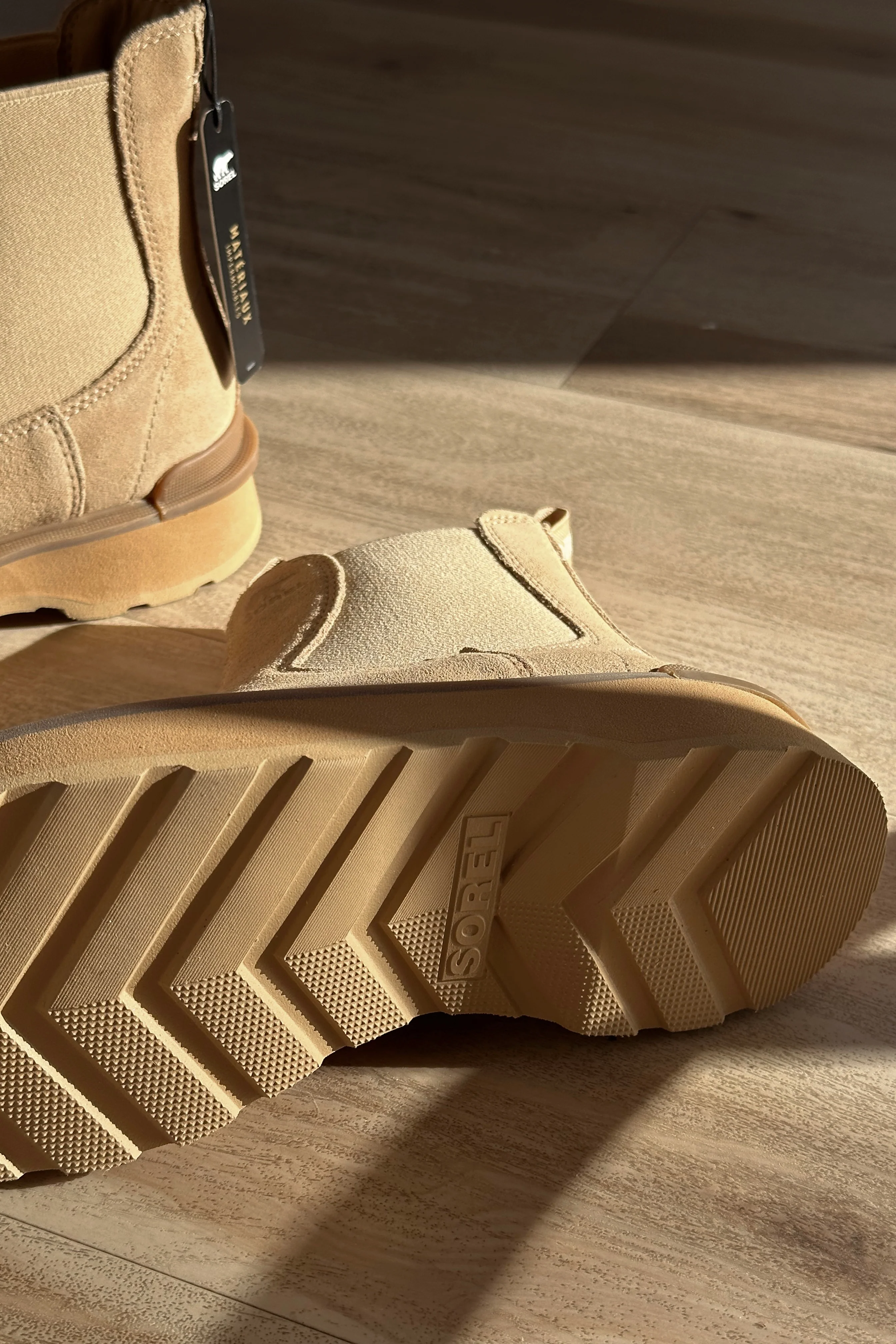 Hi-Line Chelsea Boot in Canoe Ceramic - Image 7