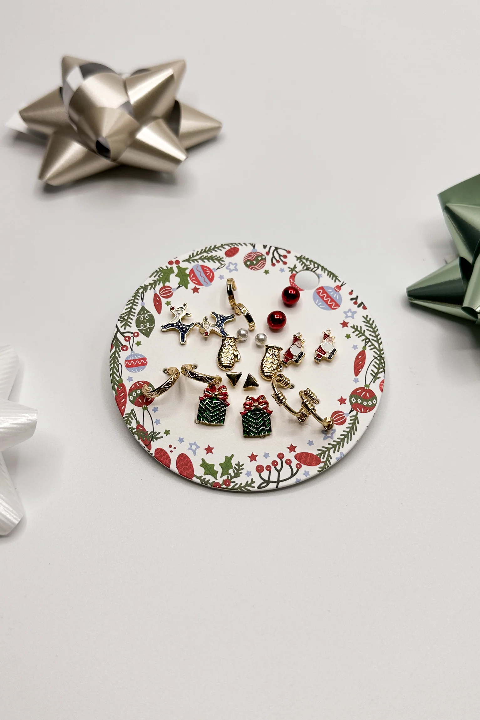 Holly Jolly Studs Earring Set