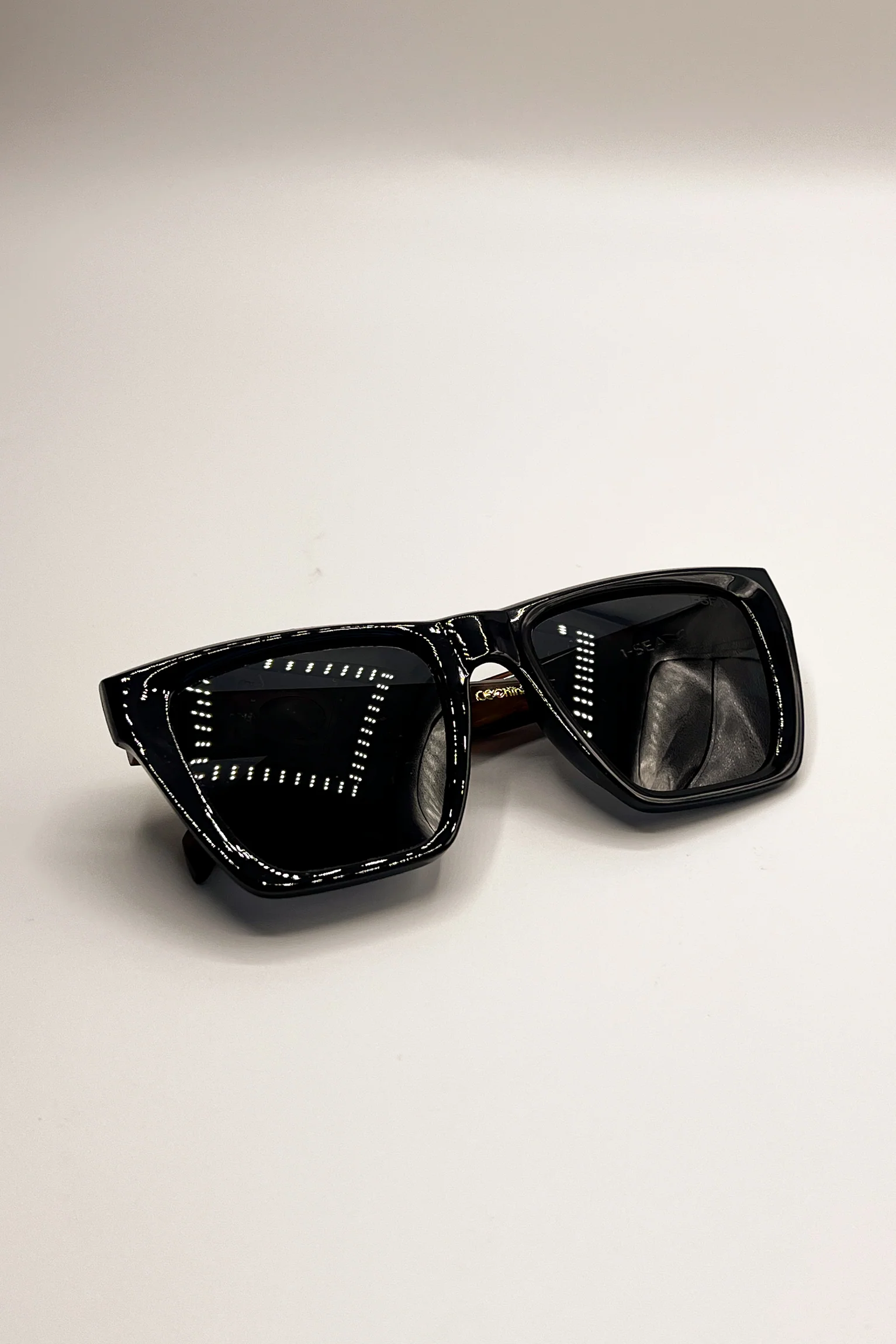 I-SEA: Ava Black & Smoke Polarized Sunglasses - Image 3
